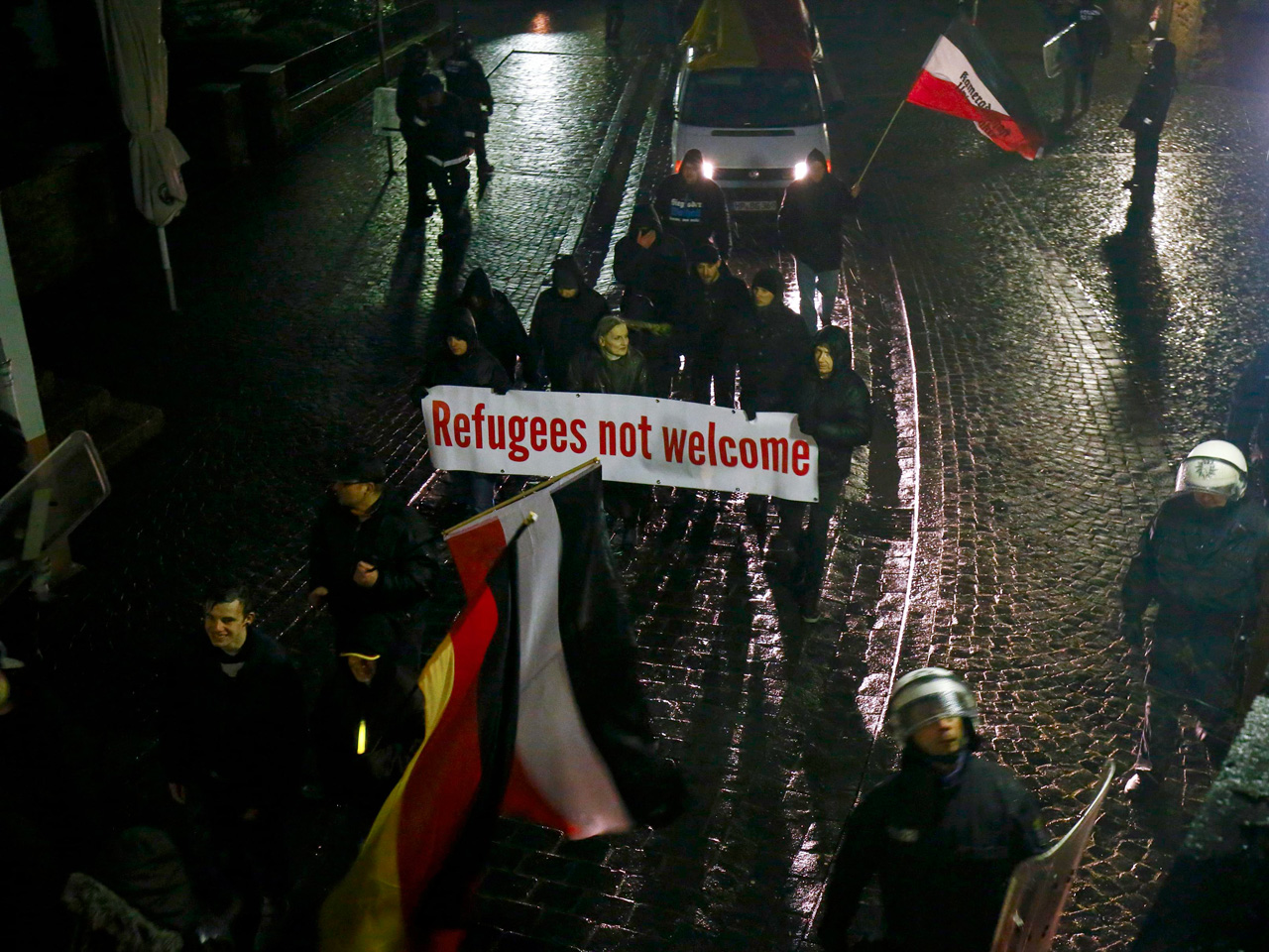 Germany Blames Wave Of Sex Assaults In Cologne Mostly On Refugees Cbs News