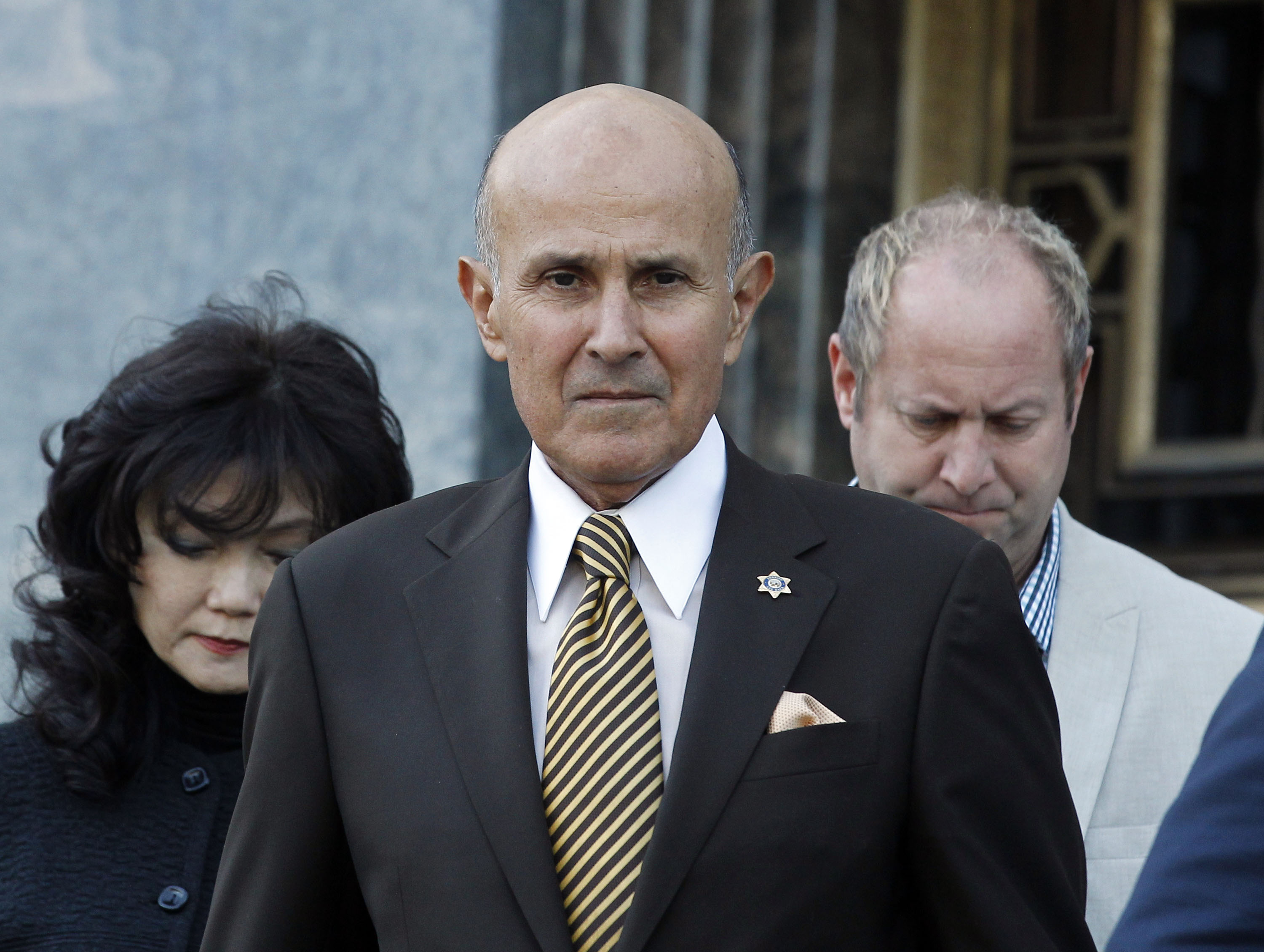 Former LA sheriff Lee Baca gets 3 years in prison in jail corruption case -  CBS News