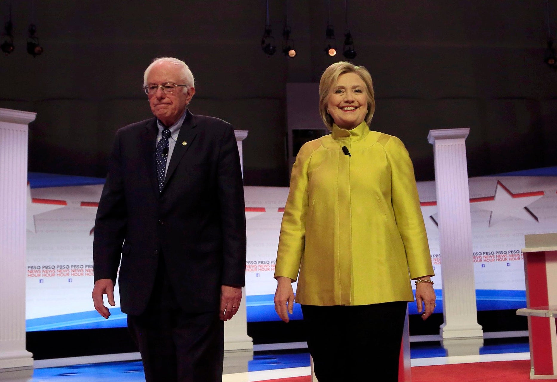 Milwaukee Democratic Debate Hillary Clinton Bernie Sanders Spar Over