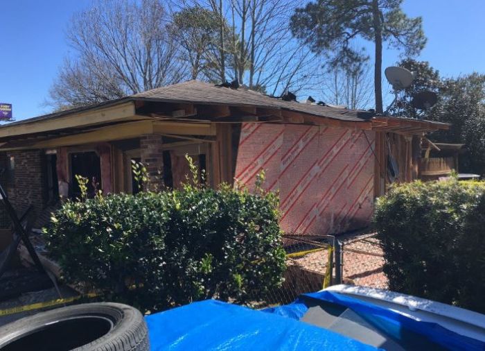 Puppy's collar likely the cause of Mississippi home explosion CBS News(02)