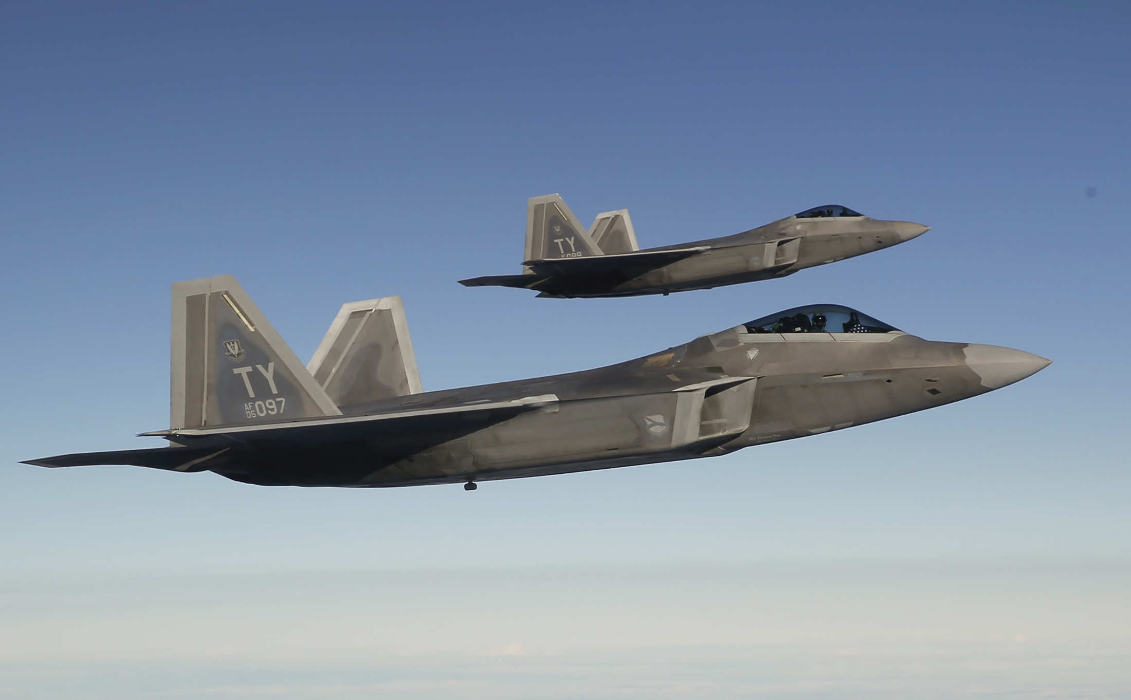 F-22A Raptor Jets: U.s. Intercepts Russian Aircraft Over Syria, Releasing  Flares In Engagement - Cbs News