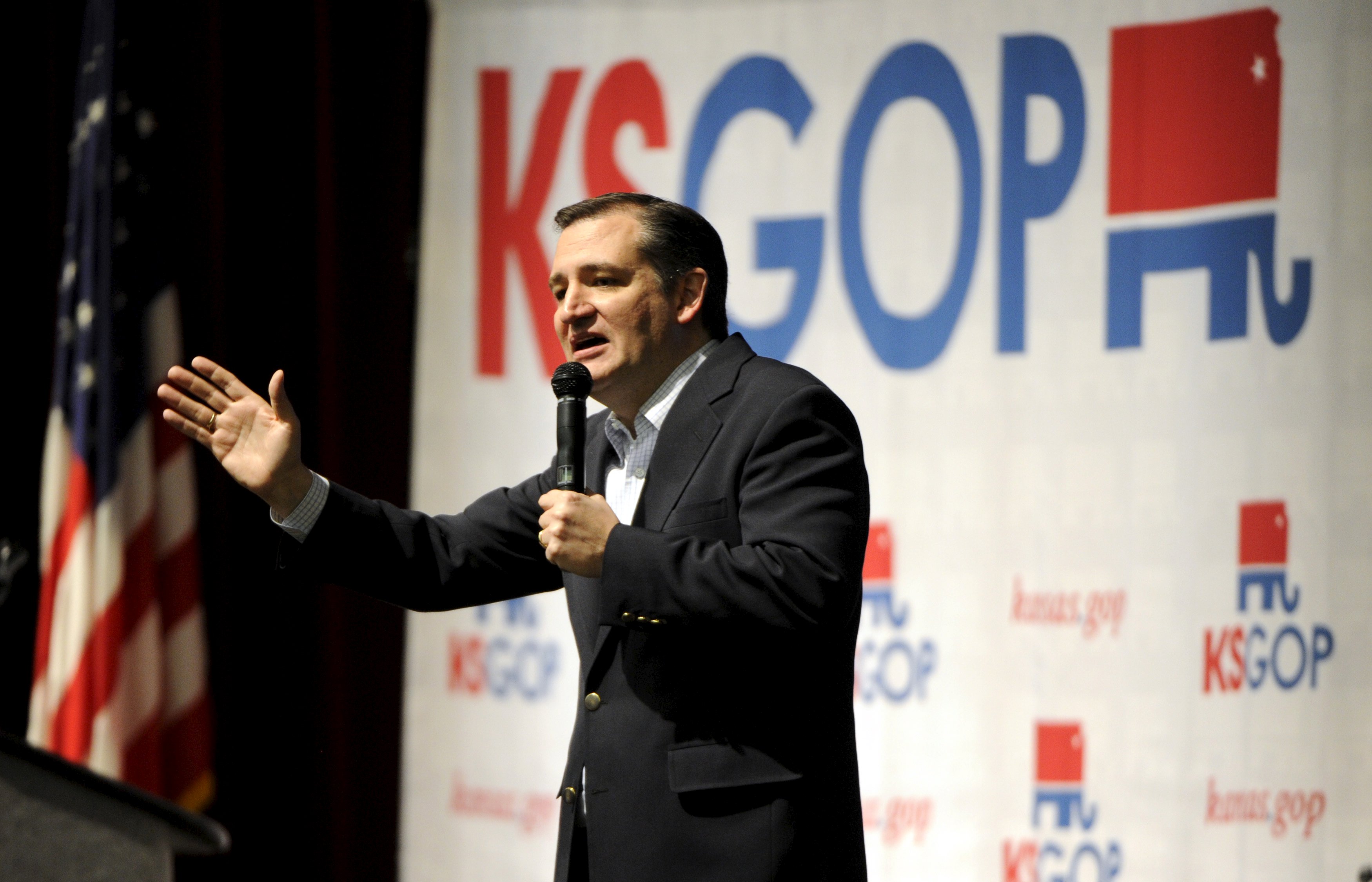 Ted Cruz Wins In Kansas Republican Caucus - CBS News