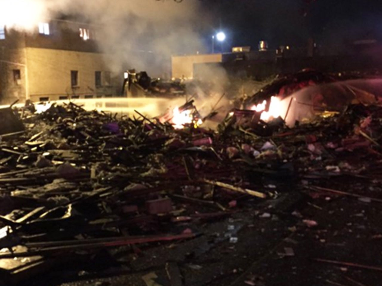 Seattle Explosion Seattle firefighters hurt at scene of gas leak, blast - CBS News
