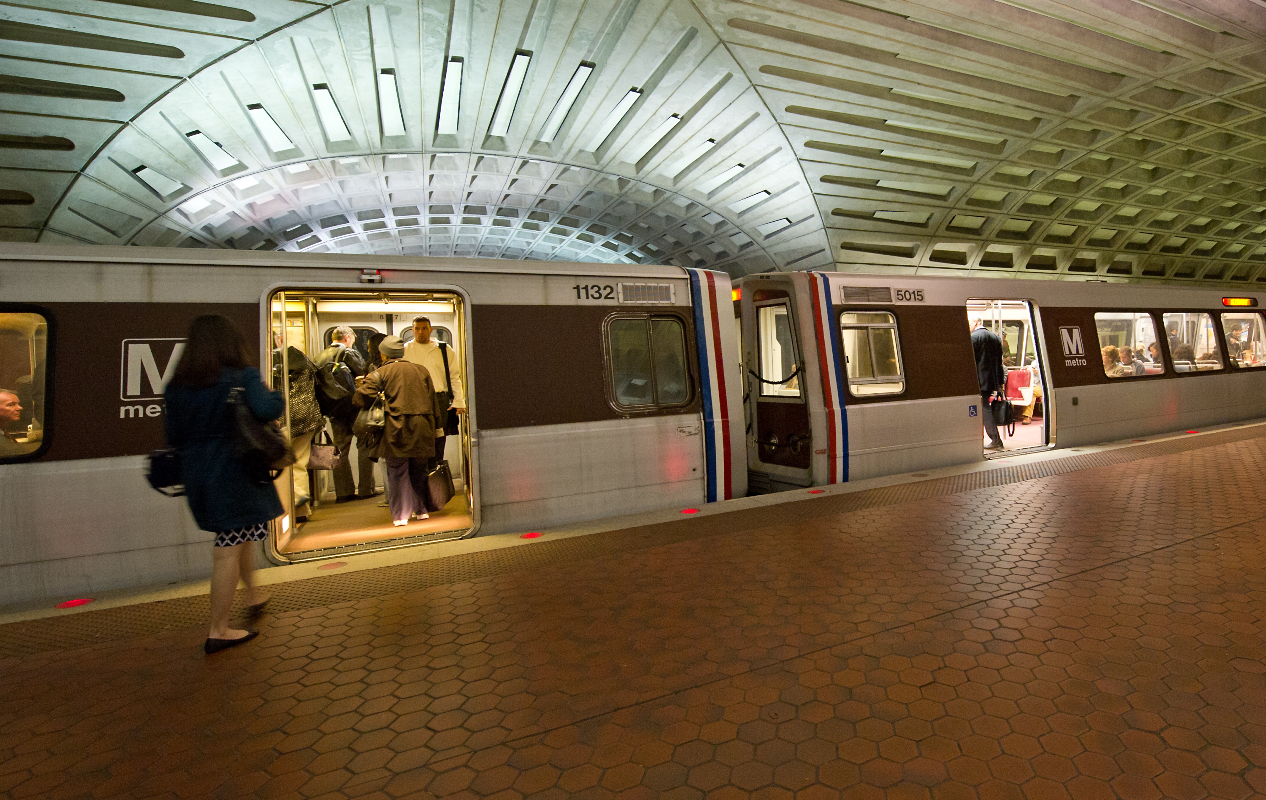 Entire . Metro subway to shut down for inspections - CBS News
