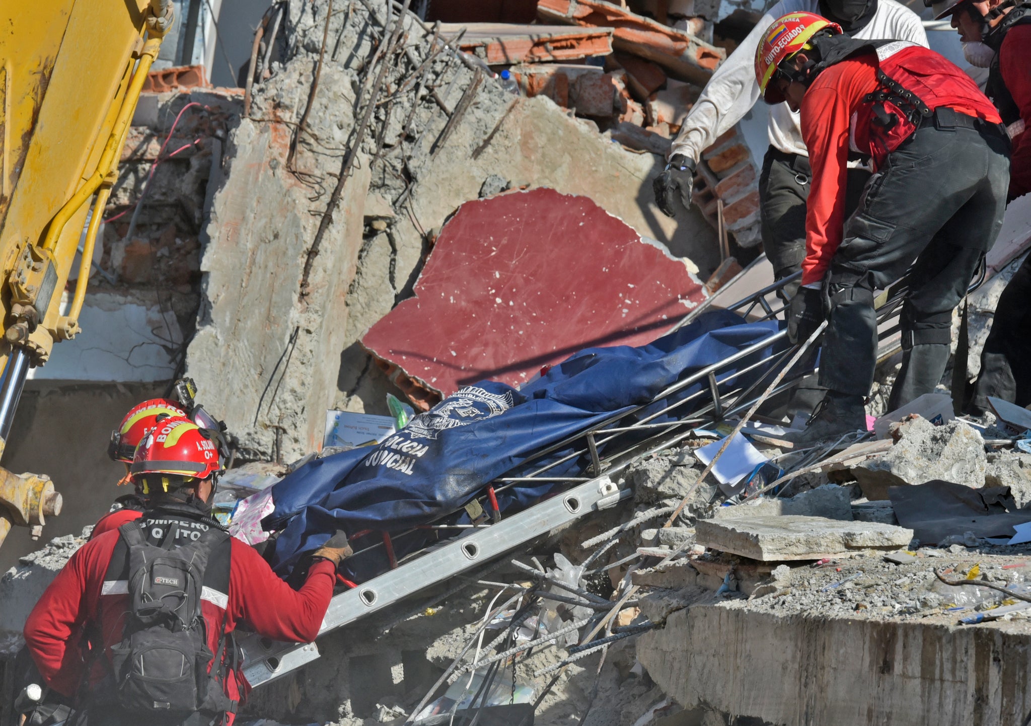 Death toll nears 500 from Ecuador earthquake - CBS News