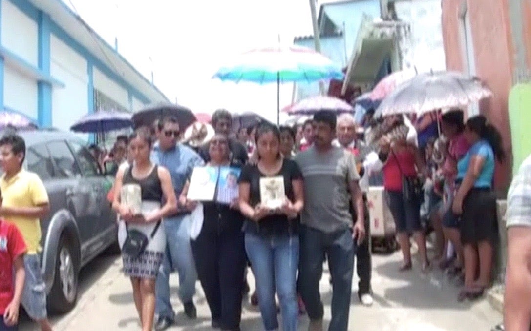 Velorio Y Protestas En Complejo Petroqu mico Pajaritos CBS News