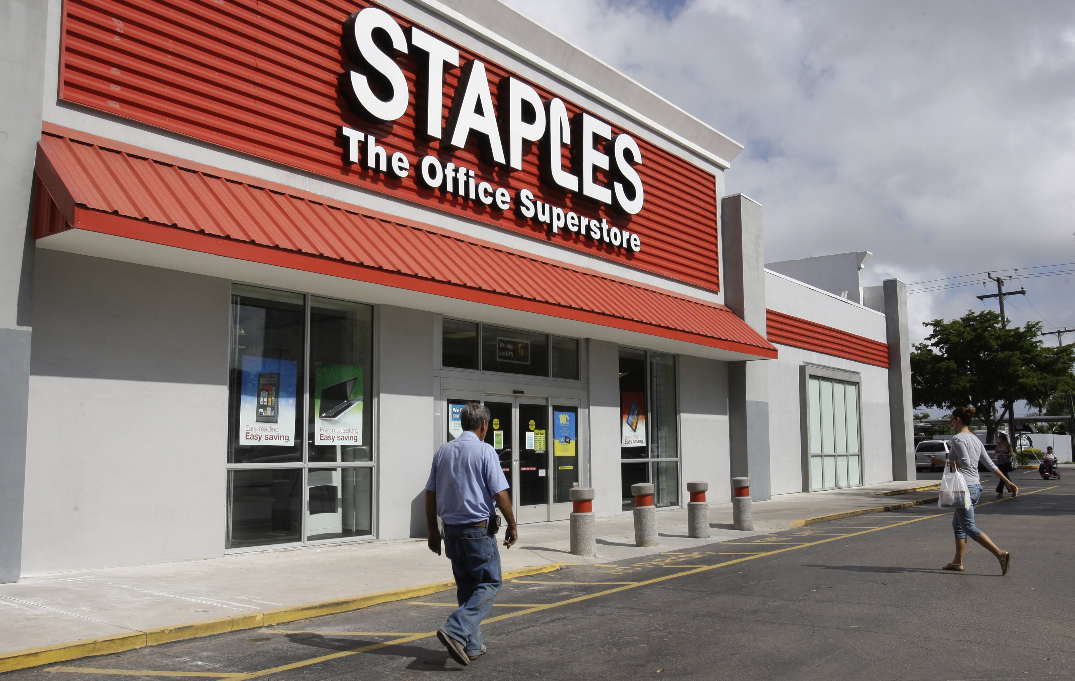 Staples, Office Depot scrap planned 6B merger CBS News