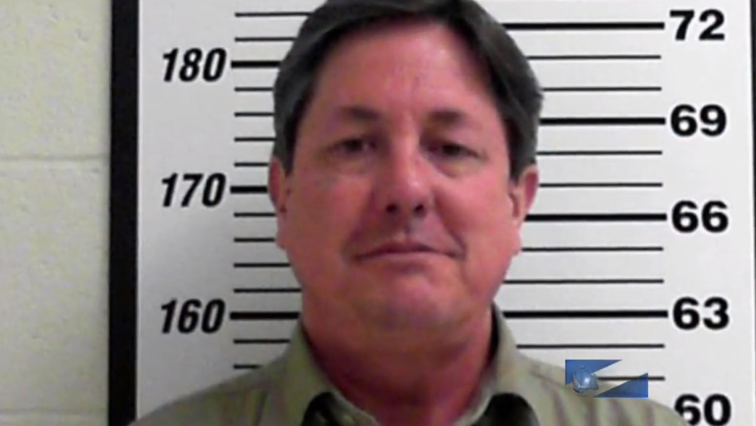 Polygamous leader Lyle Jeffs flees home confinement - CBS News