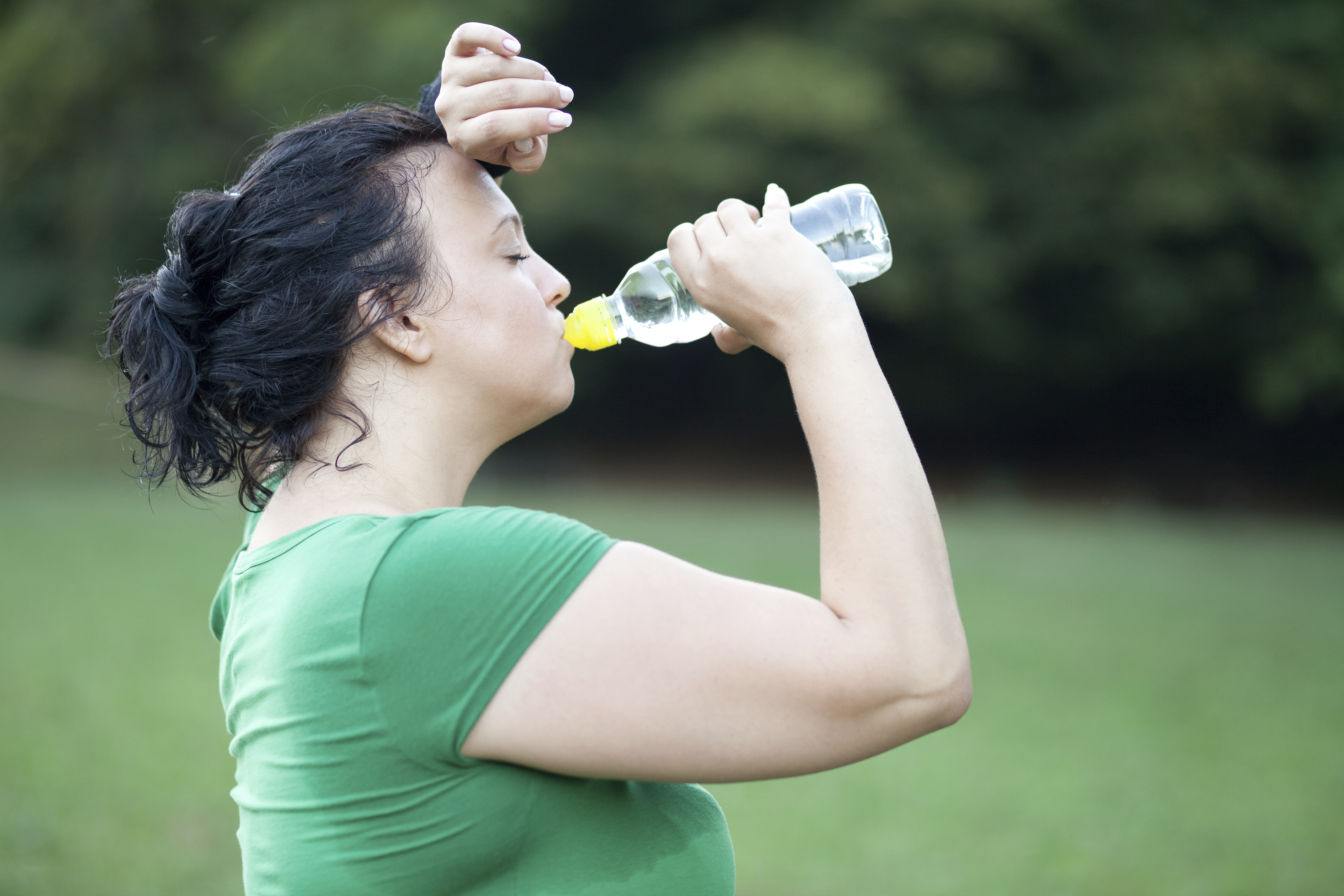 The simple secret to healthy weight? Water - CBS News