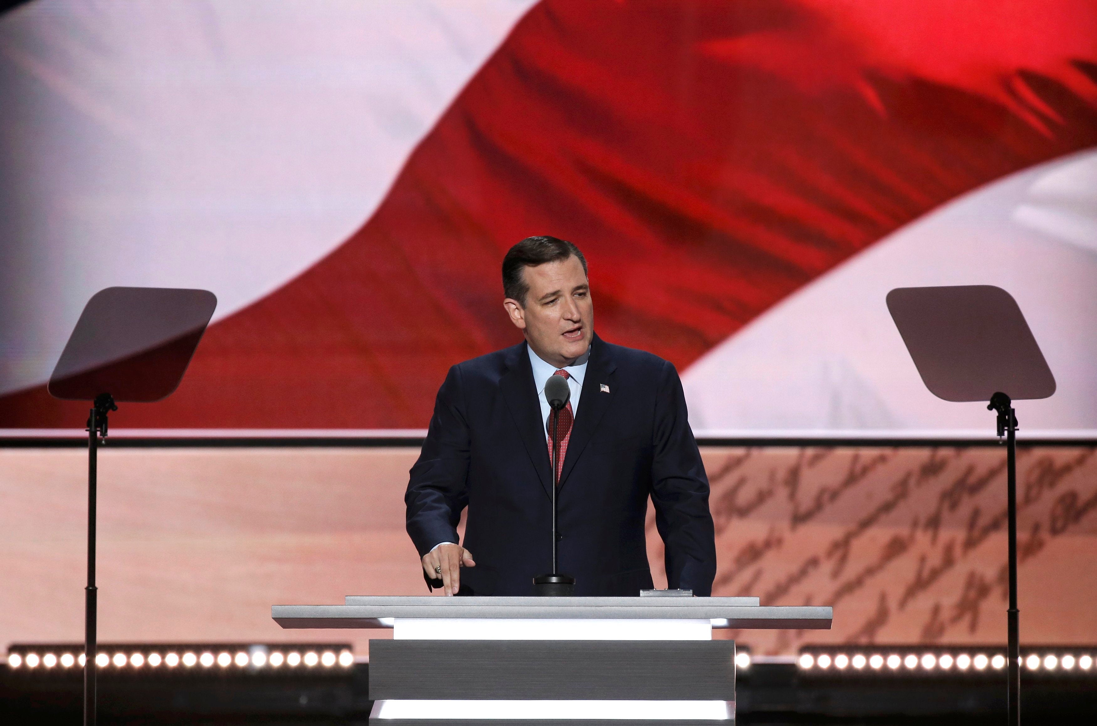 At GOP Convention, Ted Cruz Booed Off Stage After Refusing To Endorse ...