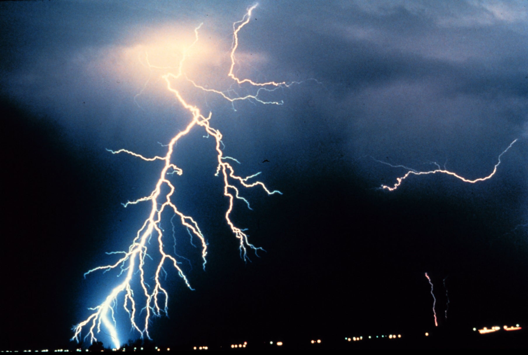 Are lightning strikes becoming more common? - CBS News