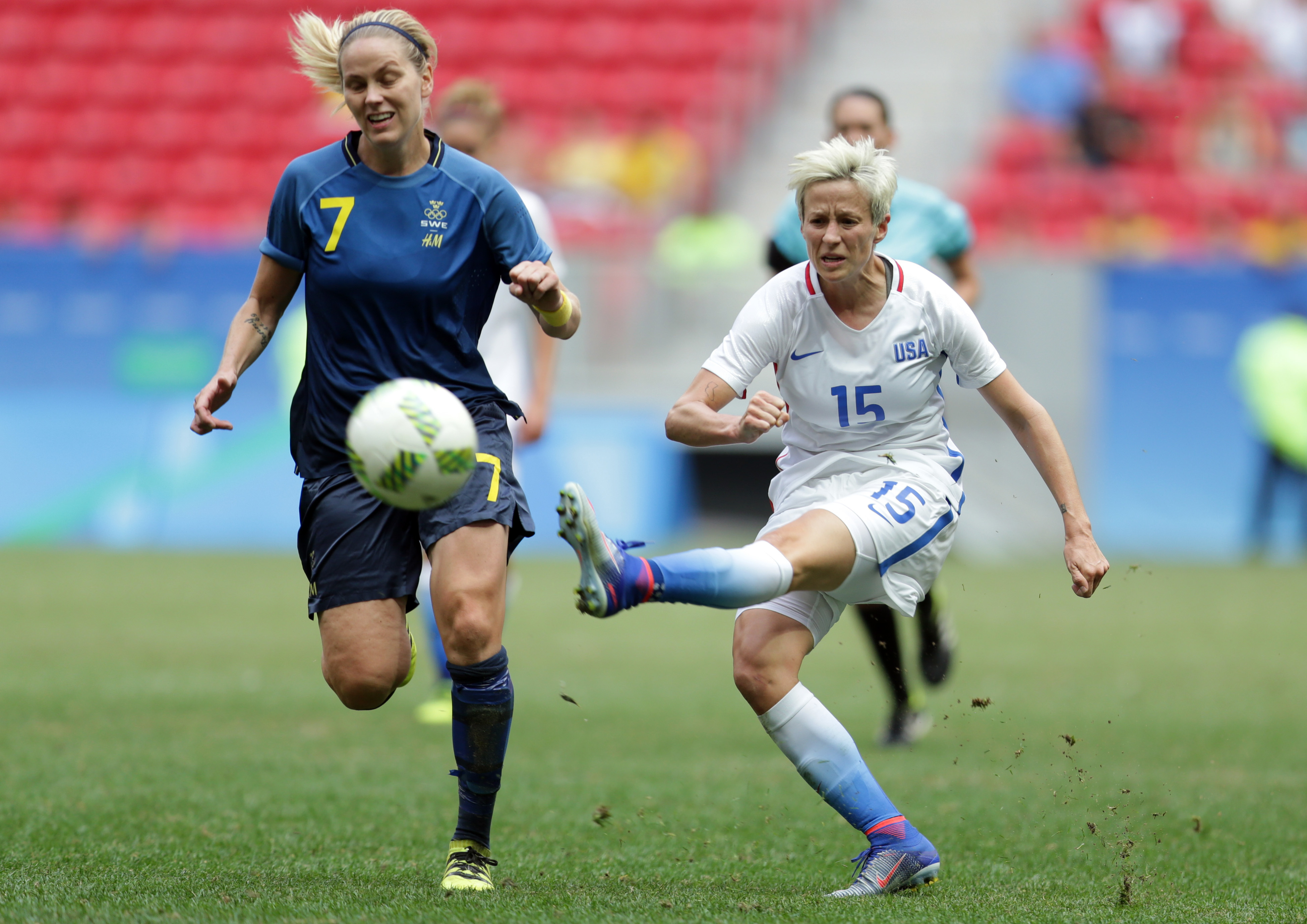 U.S. Women's Soccer Clinches Group at Rio Olympics 