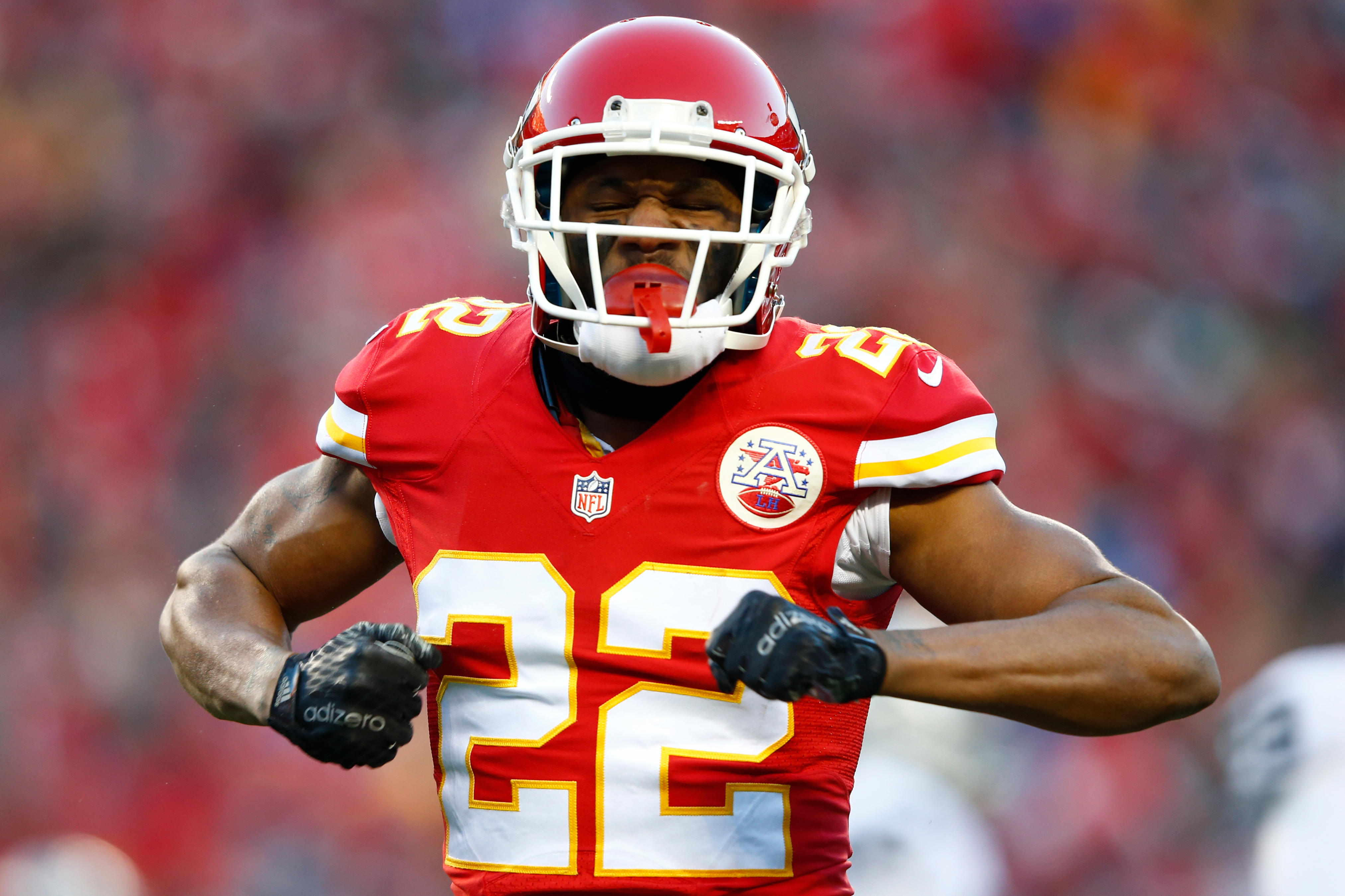 Chiefs' Marcus Peters raises fist during national anthem before