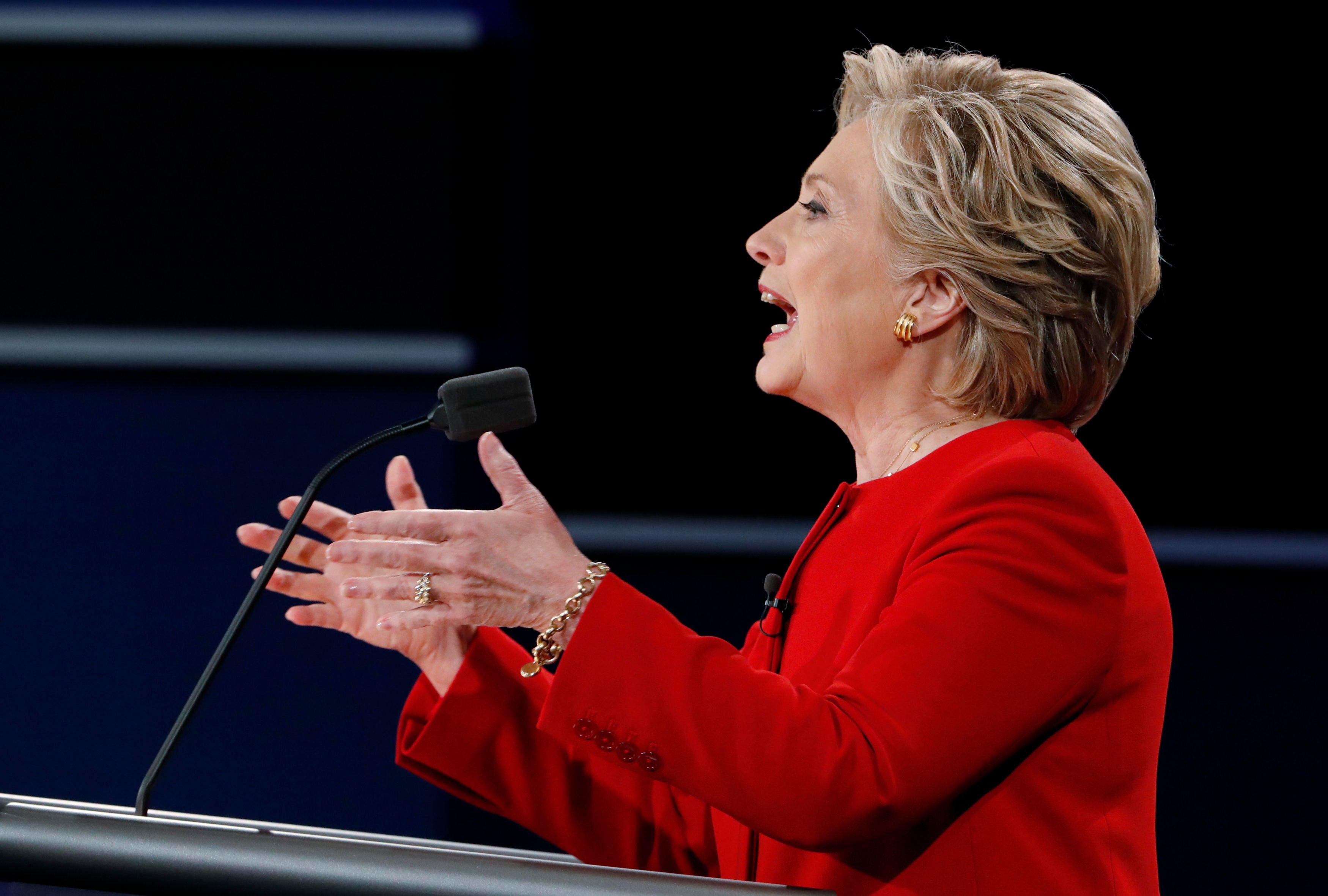 Leaked campaign emails show moderate side of Hillary Clinton - CBS News