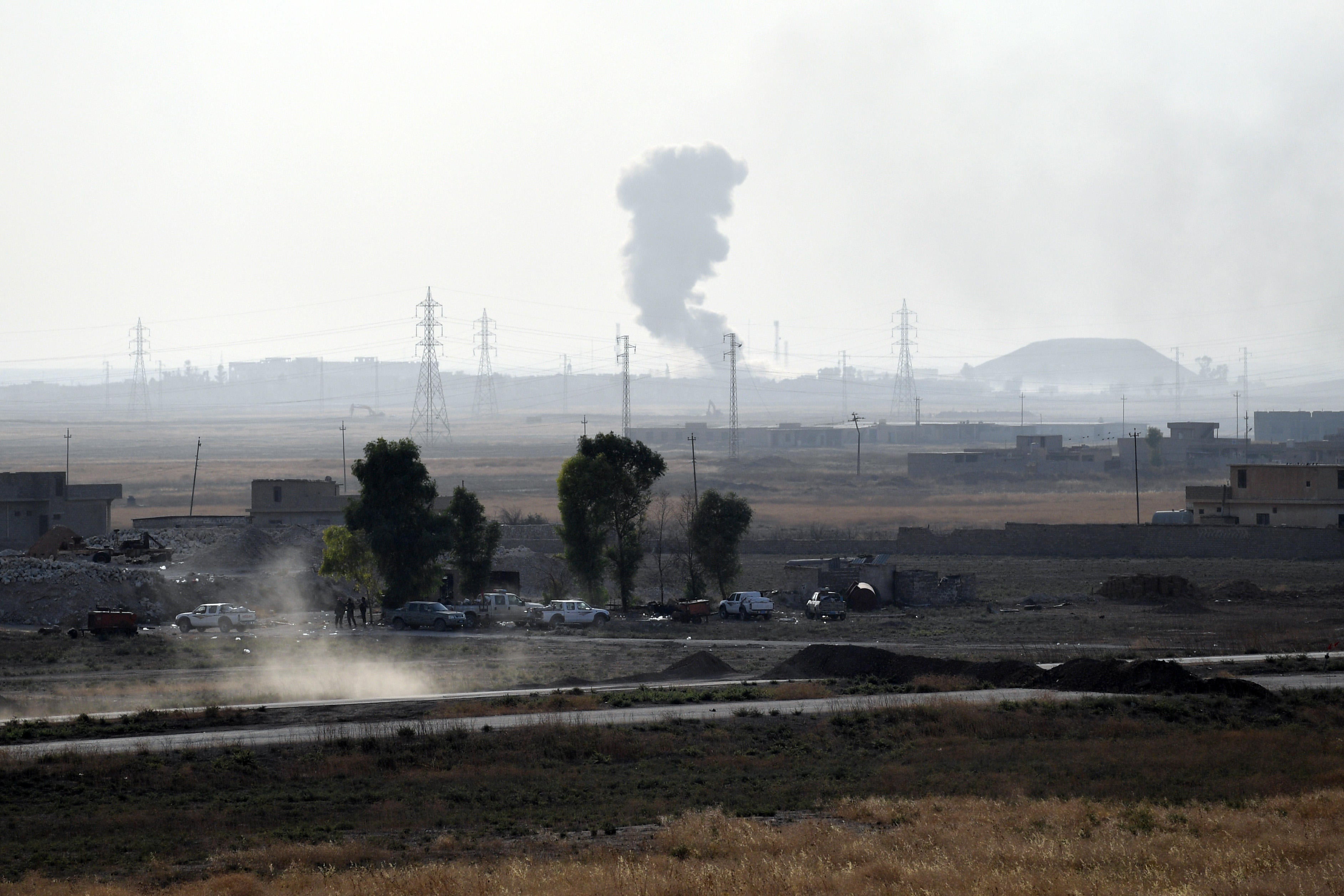 Iraq battle for Mosul sees Kurdish forces fight toward ISIS-held ...