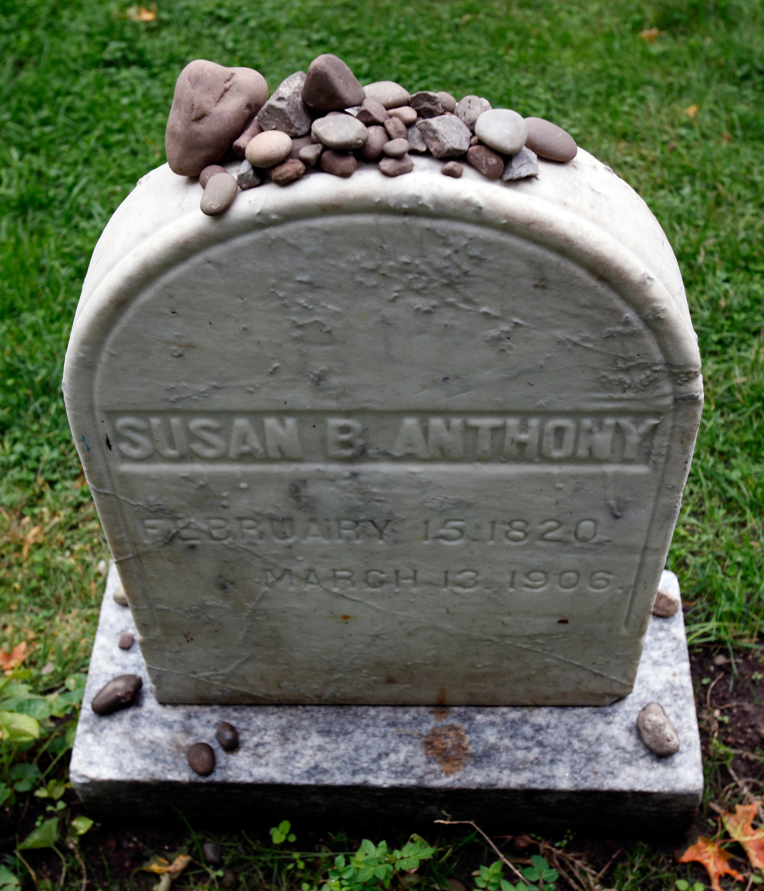 Election Day hours extended for Susan B. Anthony gravesite - CBS News