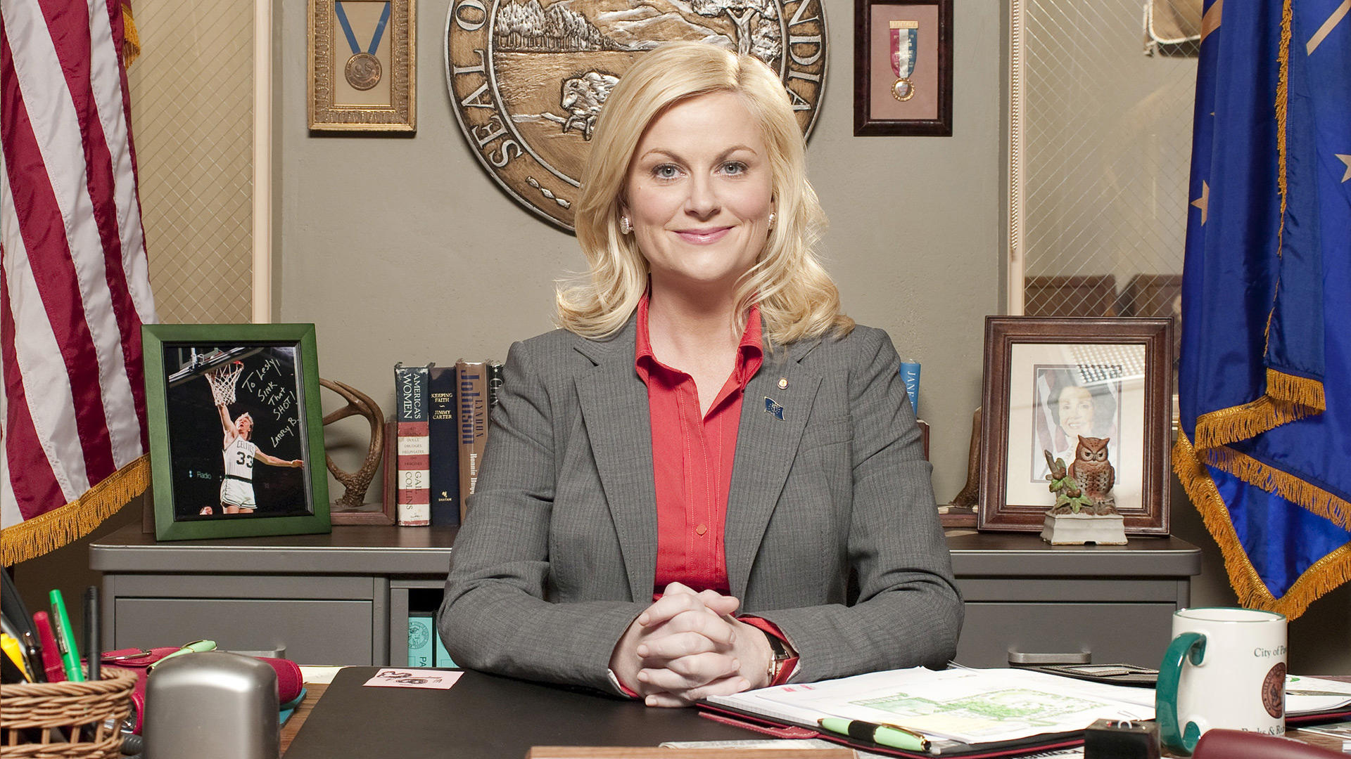 Amy Poehler blasts NRA for using "Parks and Rec" image - CBS News