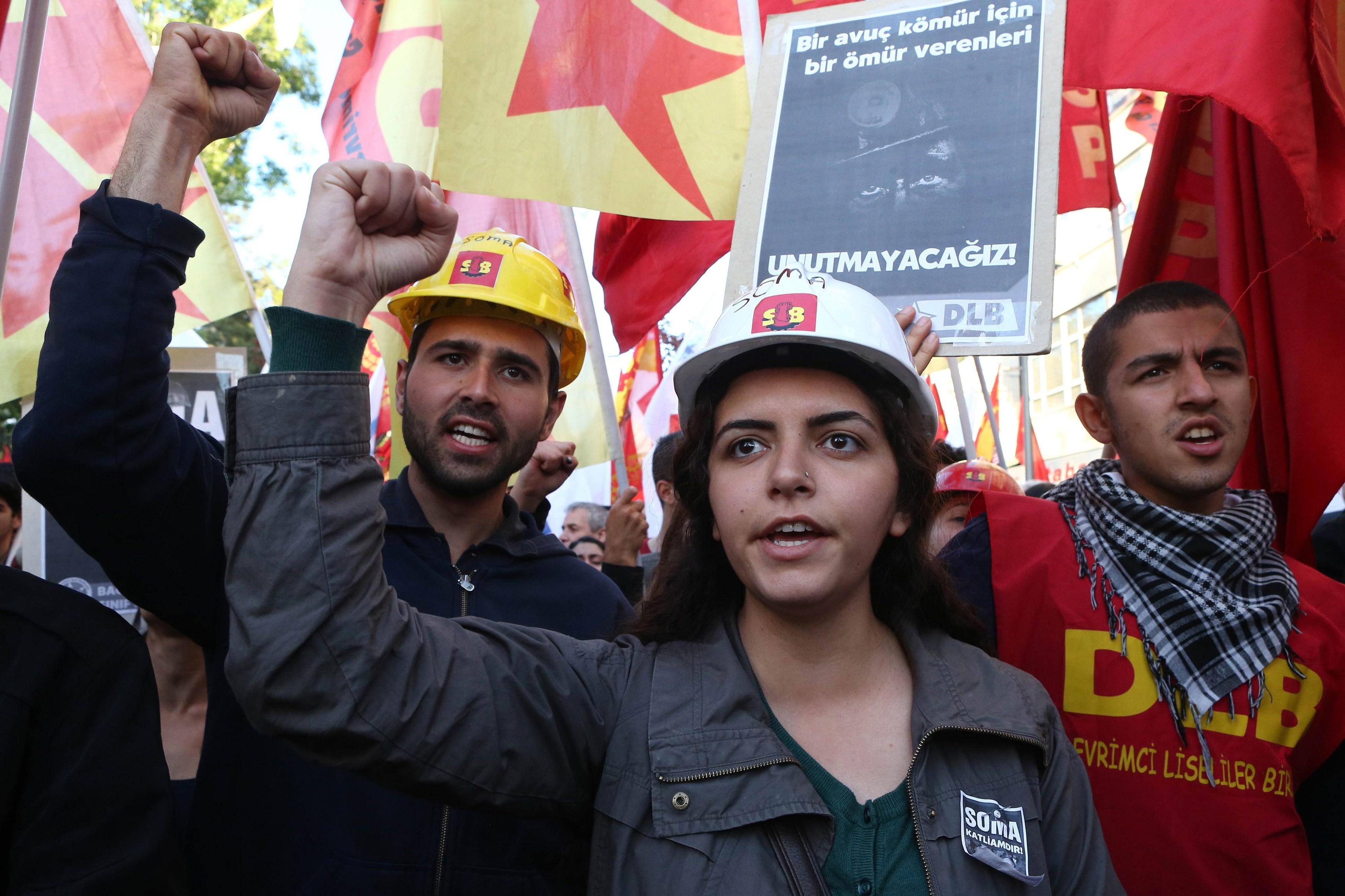 Turkey copper mine collapse leaves more than dozen trapped and some ...