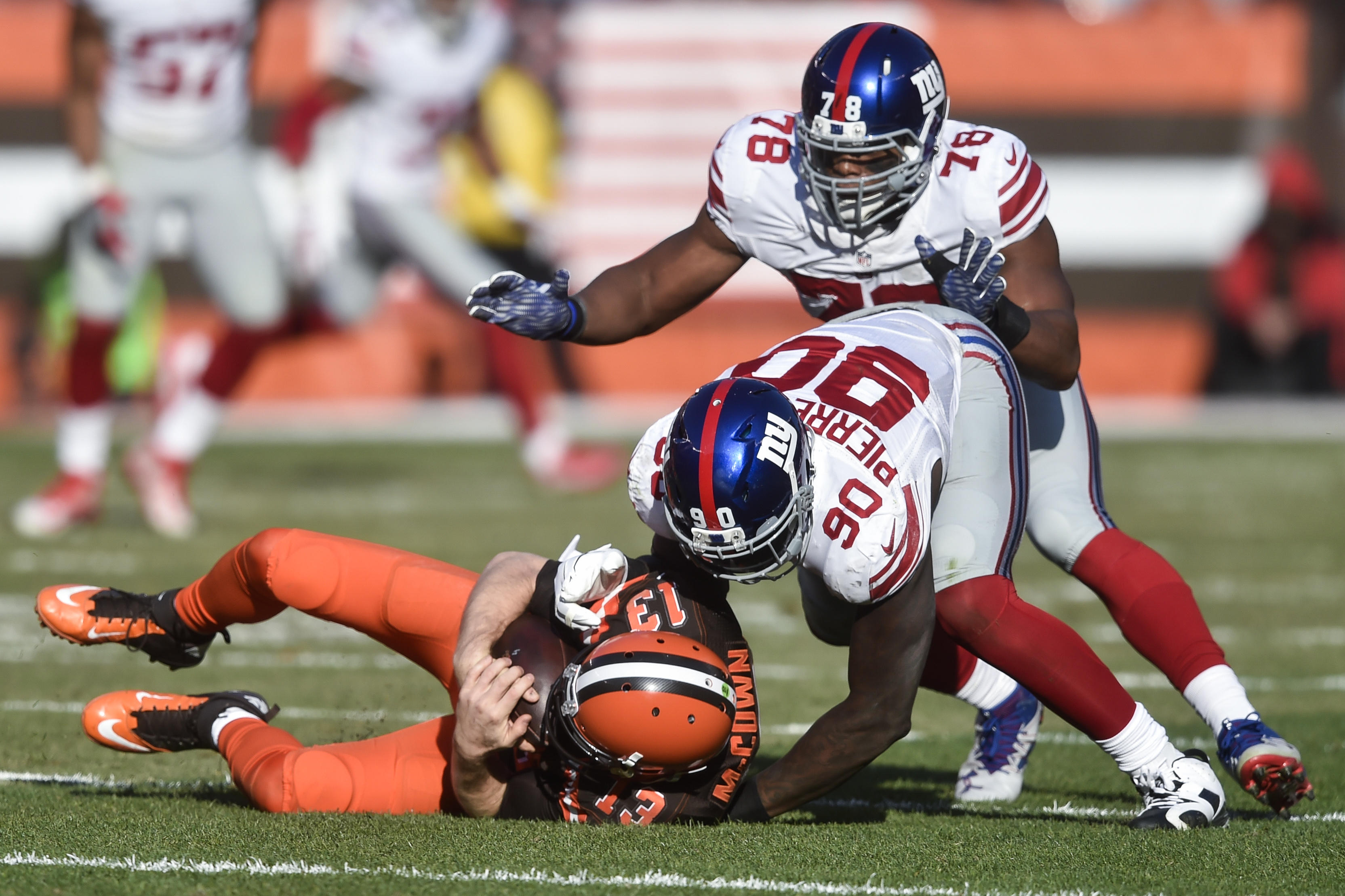 Despite 5-10 record and 3-game losing streak, Giants still have a shot at  NFC East