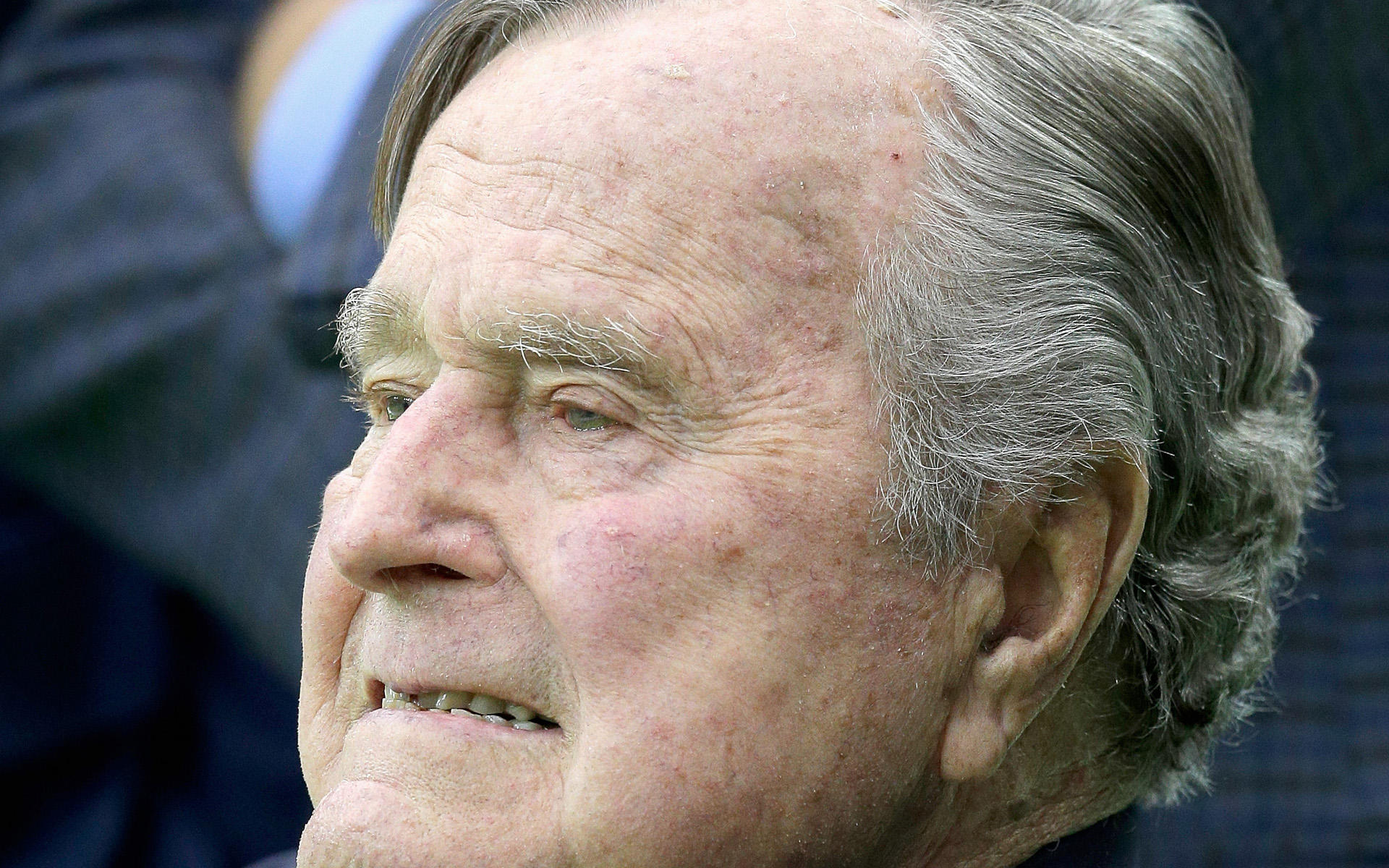 George . Bush feeling well enough to tweet, to newly-elected baseball  Hall of Famer Jeff Bagwell - CBS News