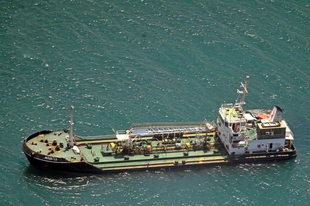 Somali Pirates open fire on naval forces from hijacked oil tanker CBS