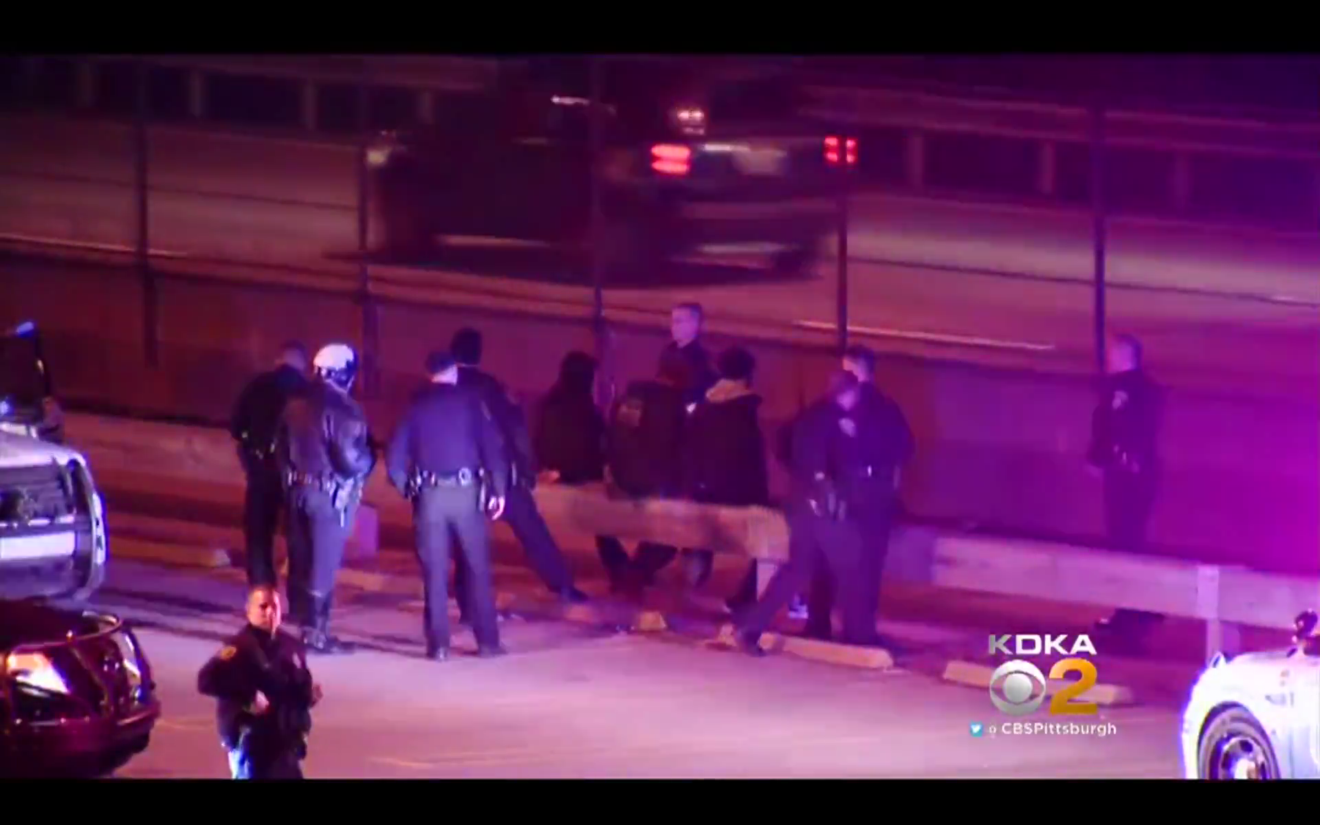 Pittsburgh police charge 11 after protest outside jail - CBS News