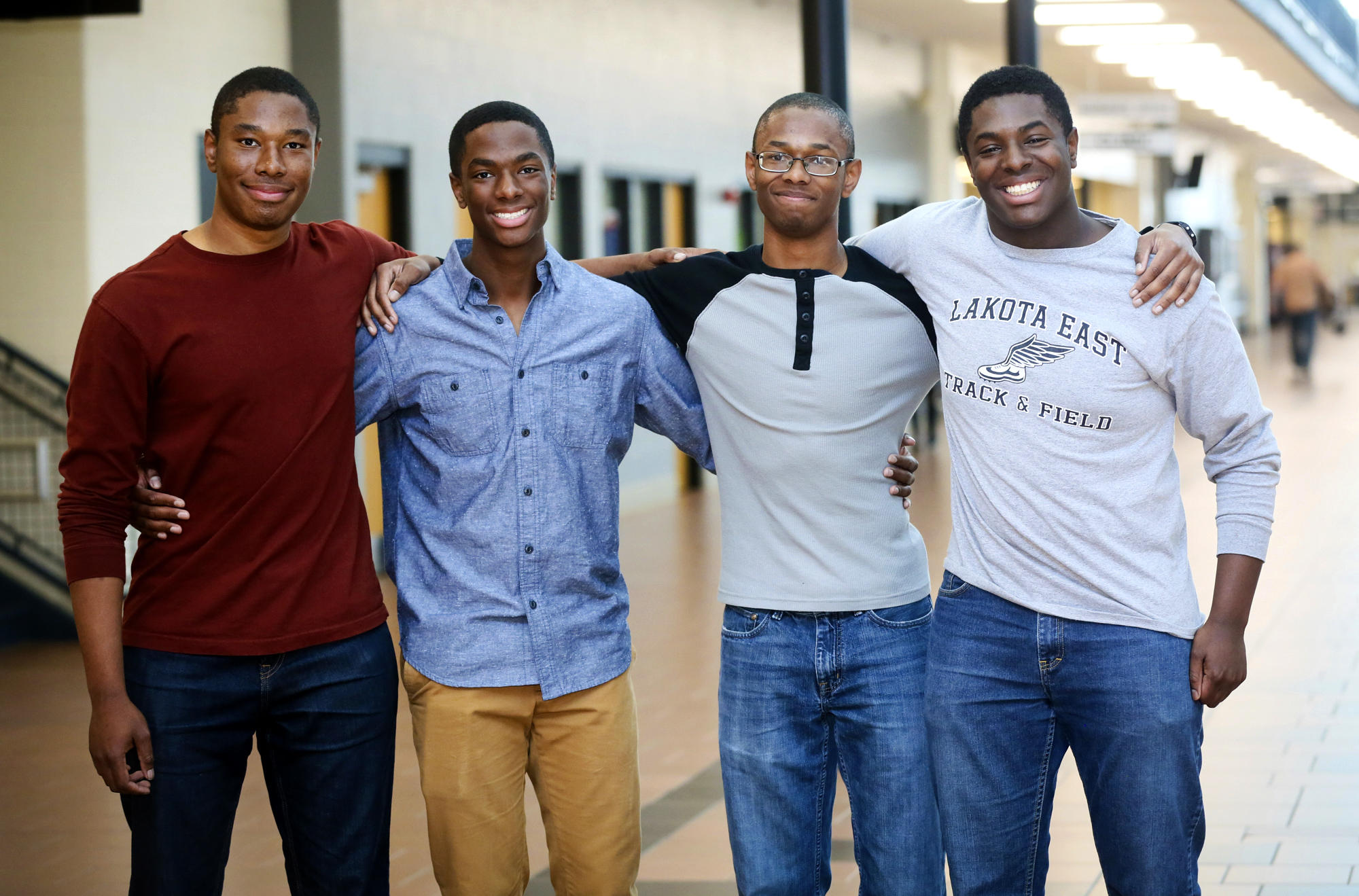 Quadruplet Brothers From Ohio Will Attend Yale Together - CBS News