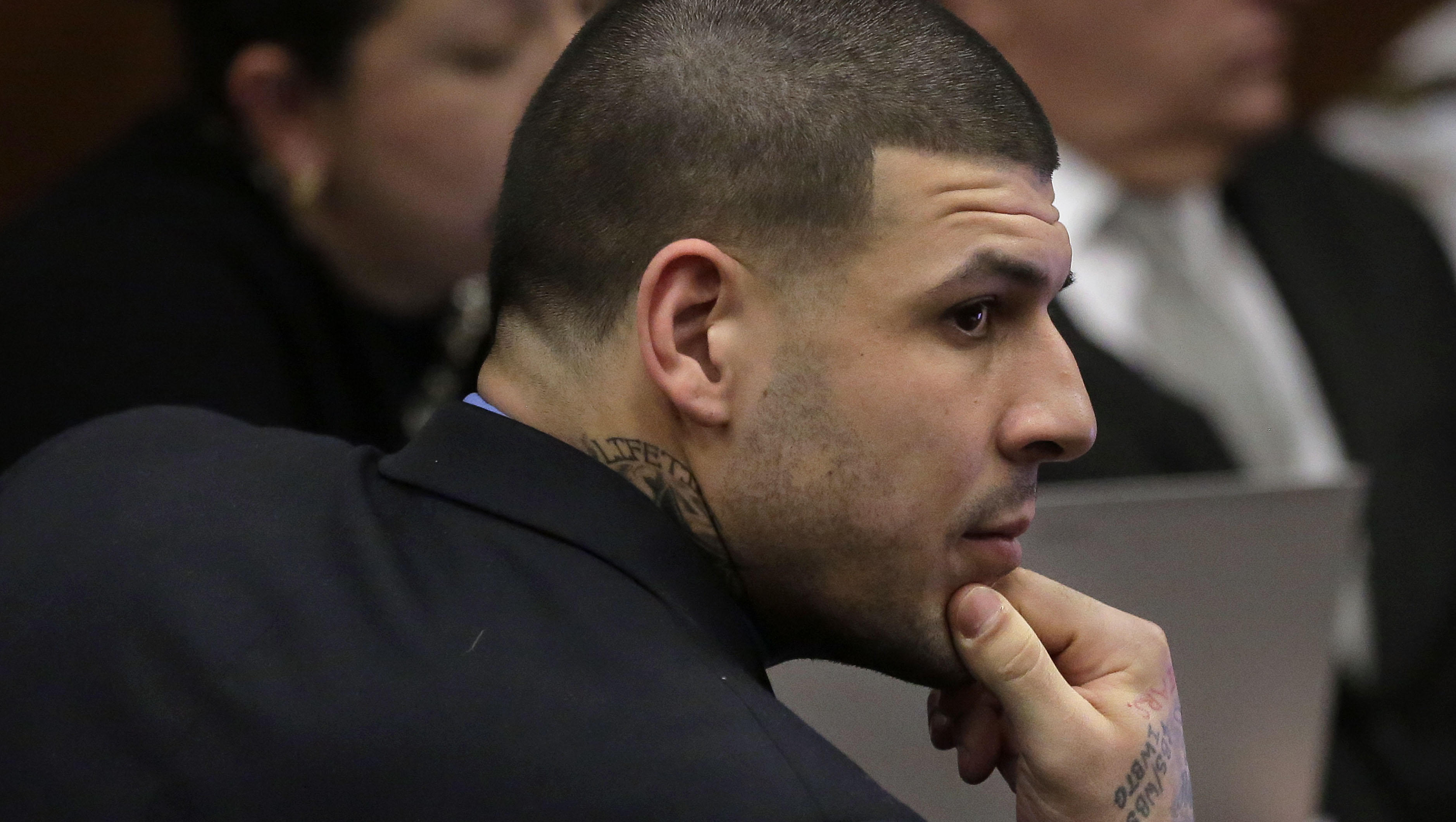 Aaron Hernandez's Brother Says Late NFL Star Opened Up To Their Mom About  His Sexuality - theJasmineBRAND