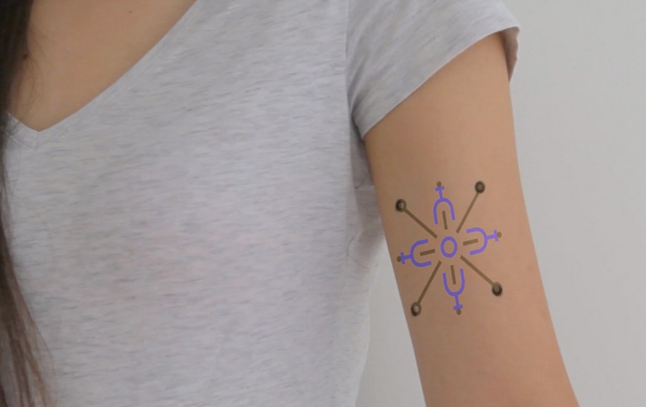 Color-changing tattoos aim to monitor blood sugar, other health stats - CBS News