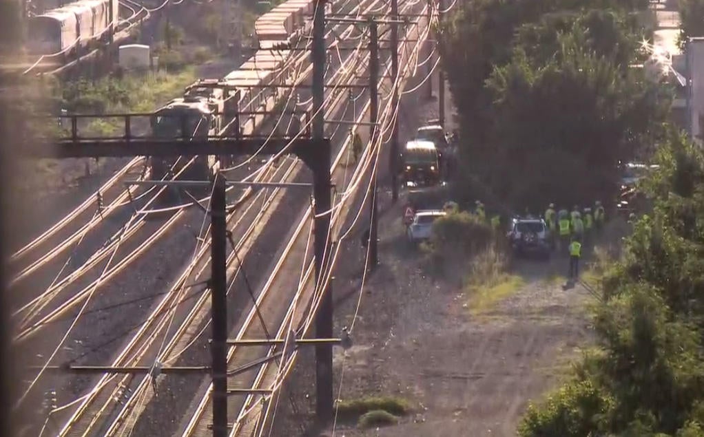 Amtrak Train Hits Kills 2 People On Tracks Cbs News