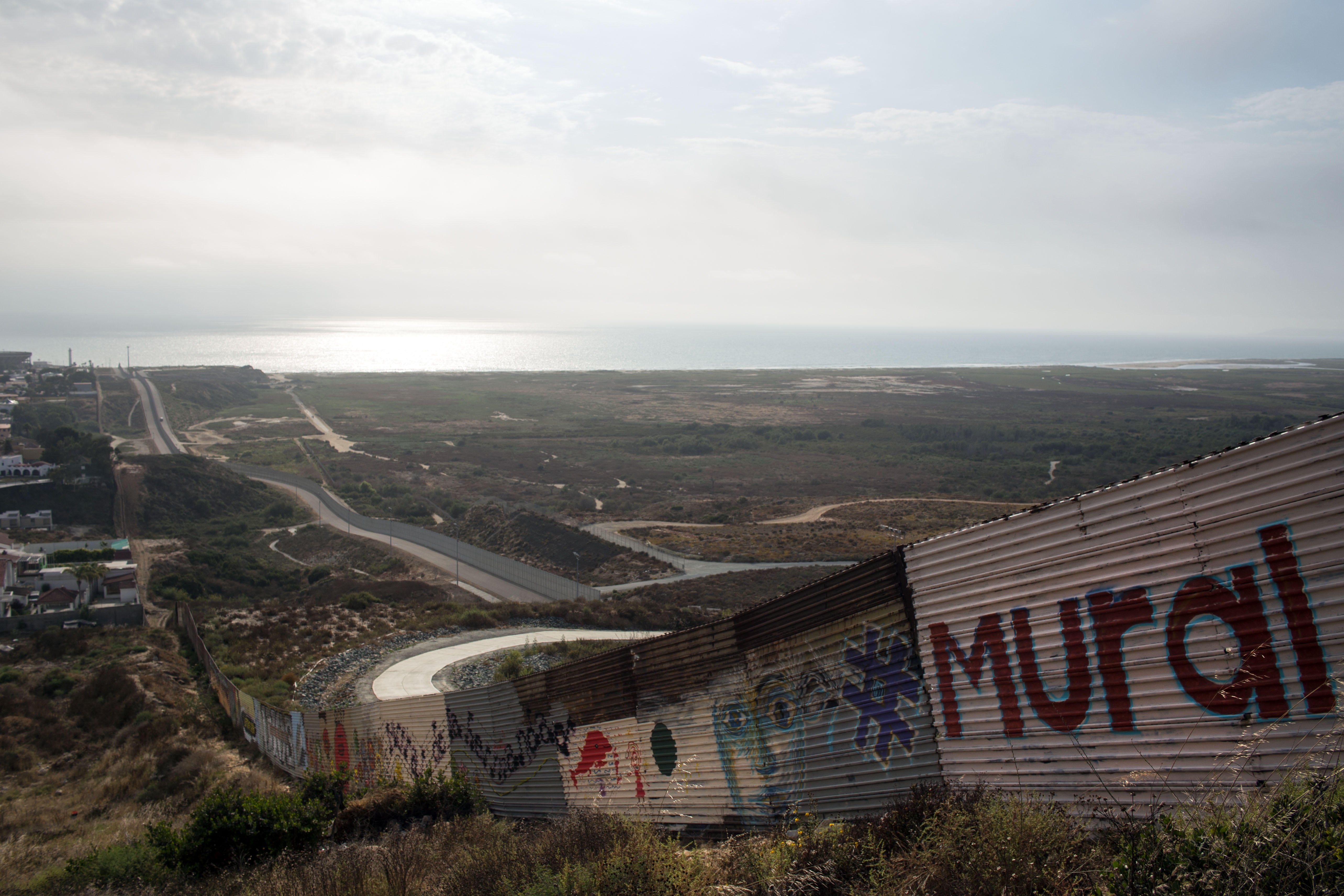 U.S.-Mexico Border Wall Prototype Construction Begins - CBS News