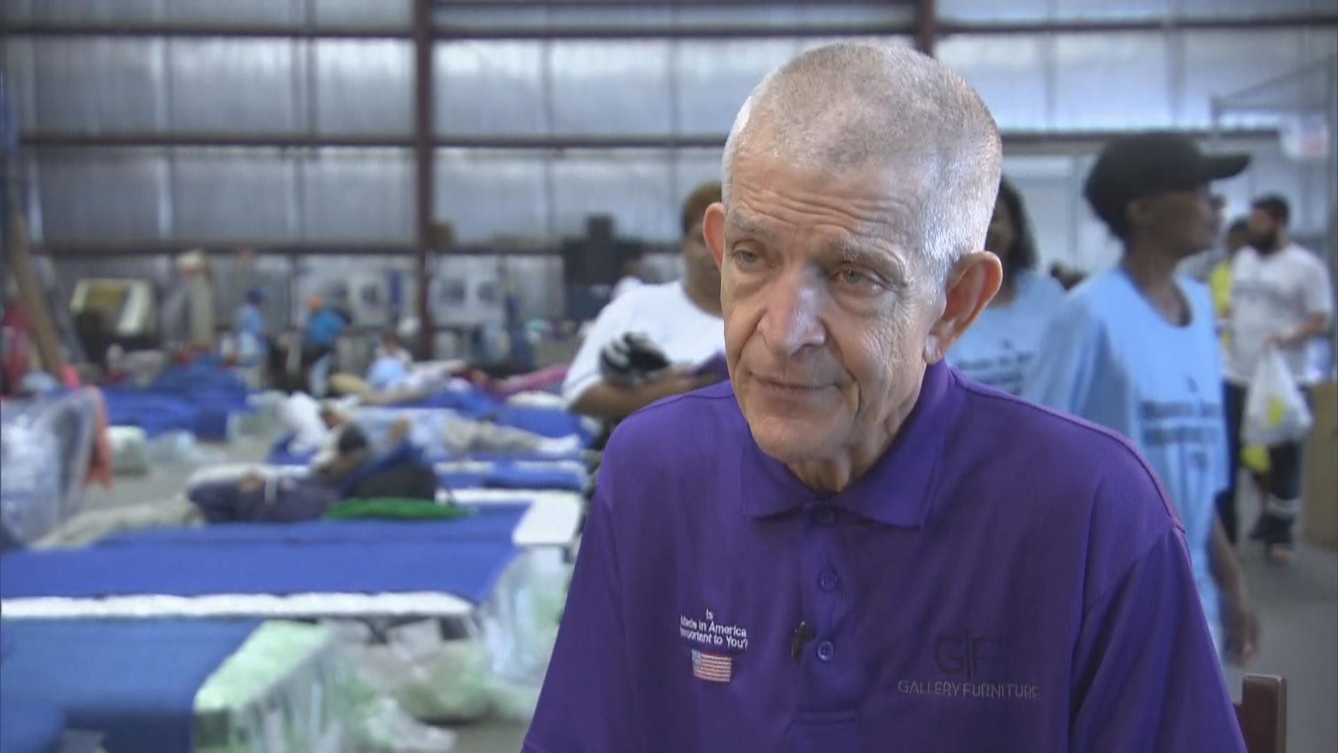 Mattress Mack' feeds thousands in Houston at 'absolutely