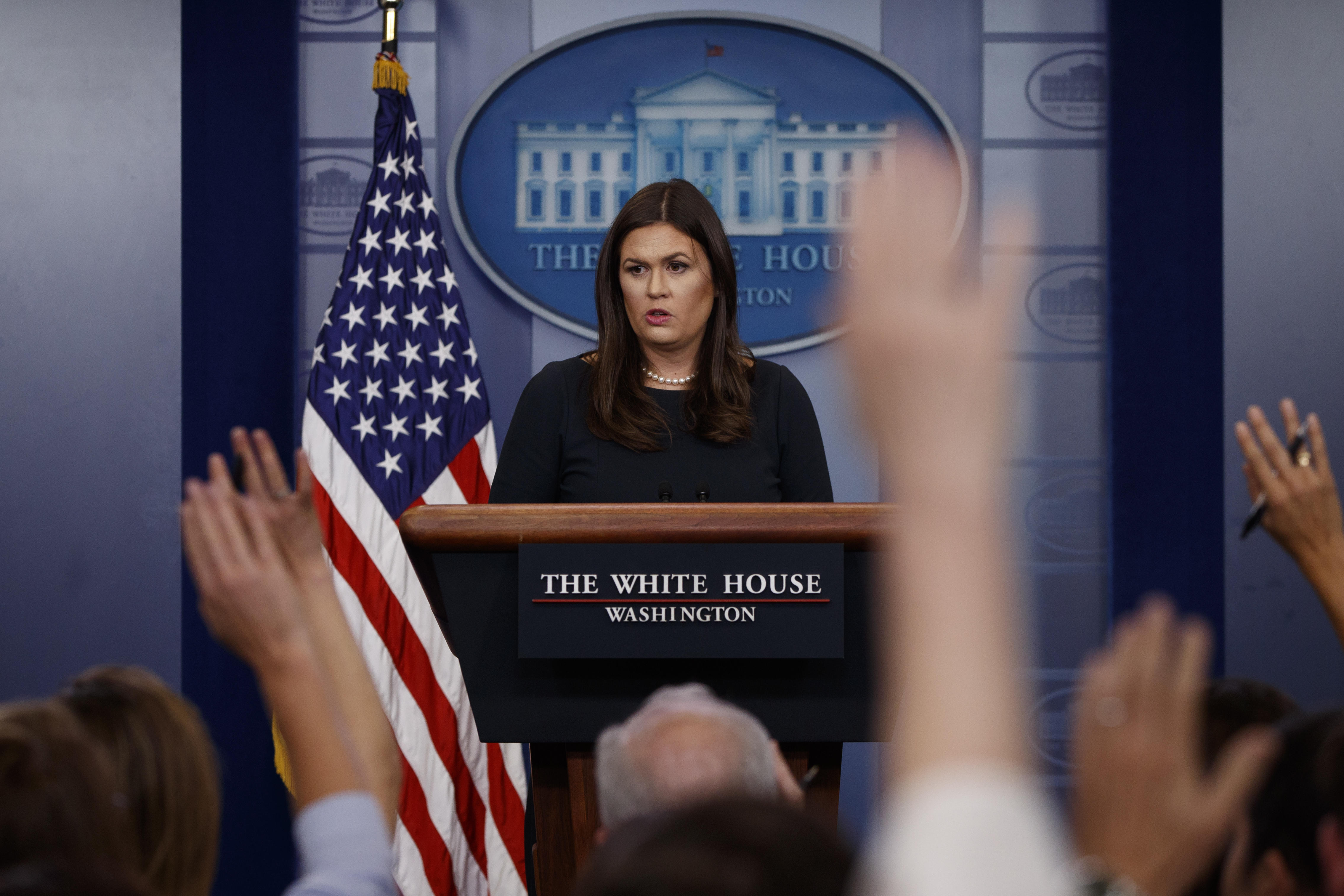 white house press briefing live