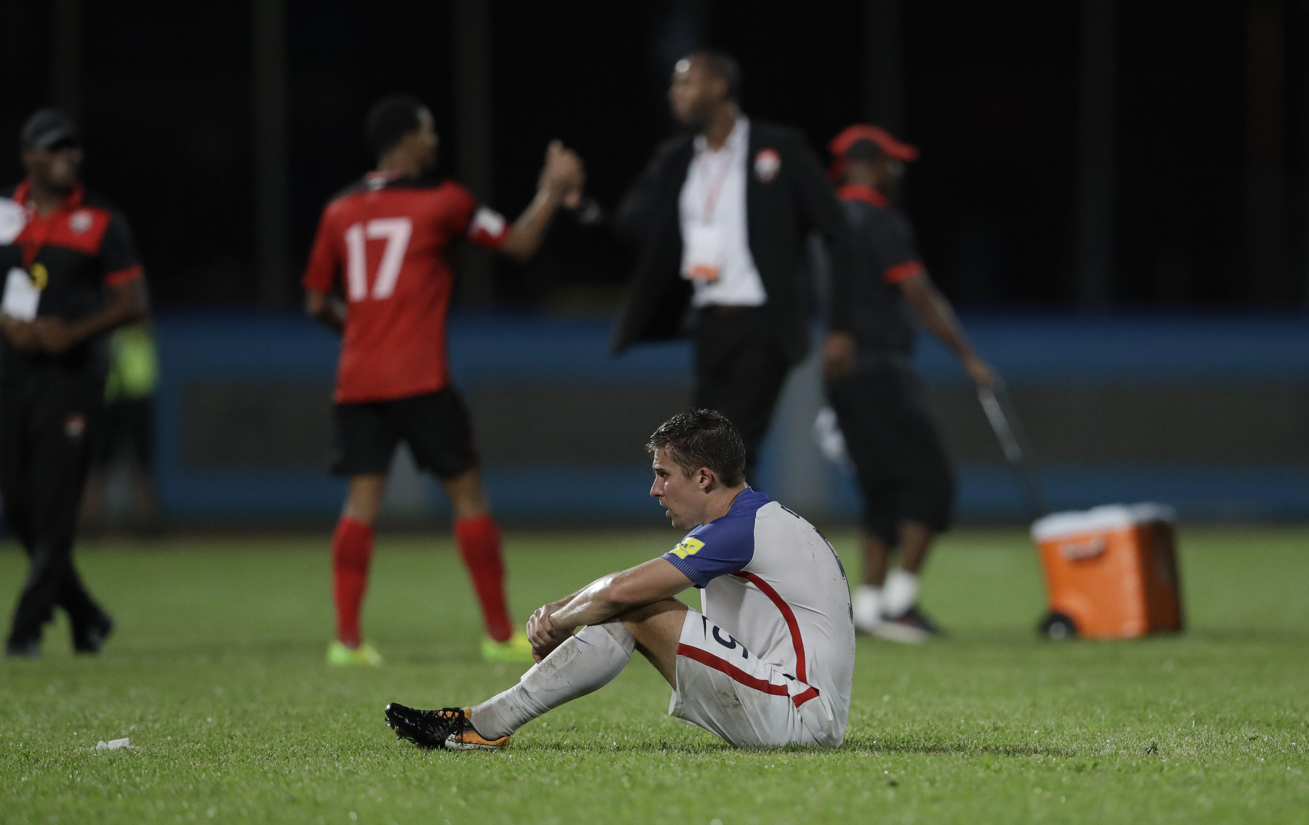 U.S. men's soccer team fails to qualify for World Cup for first time since 1986 - CBS News