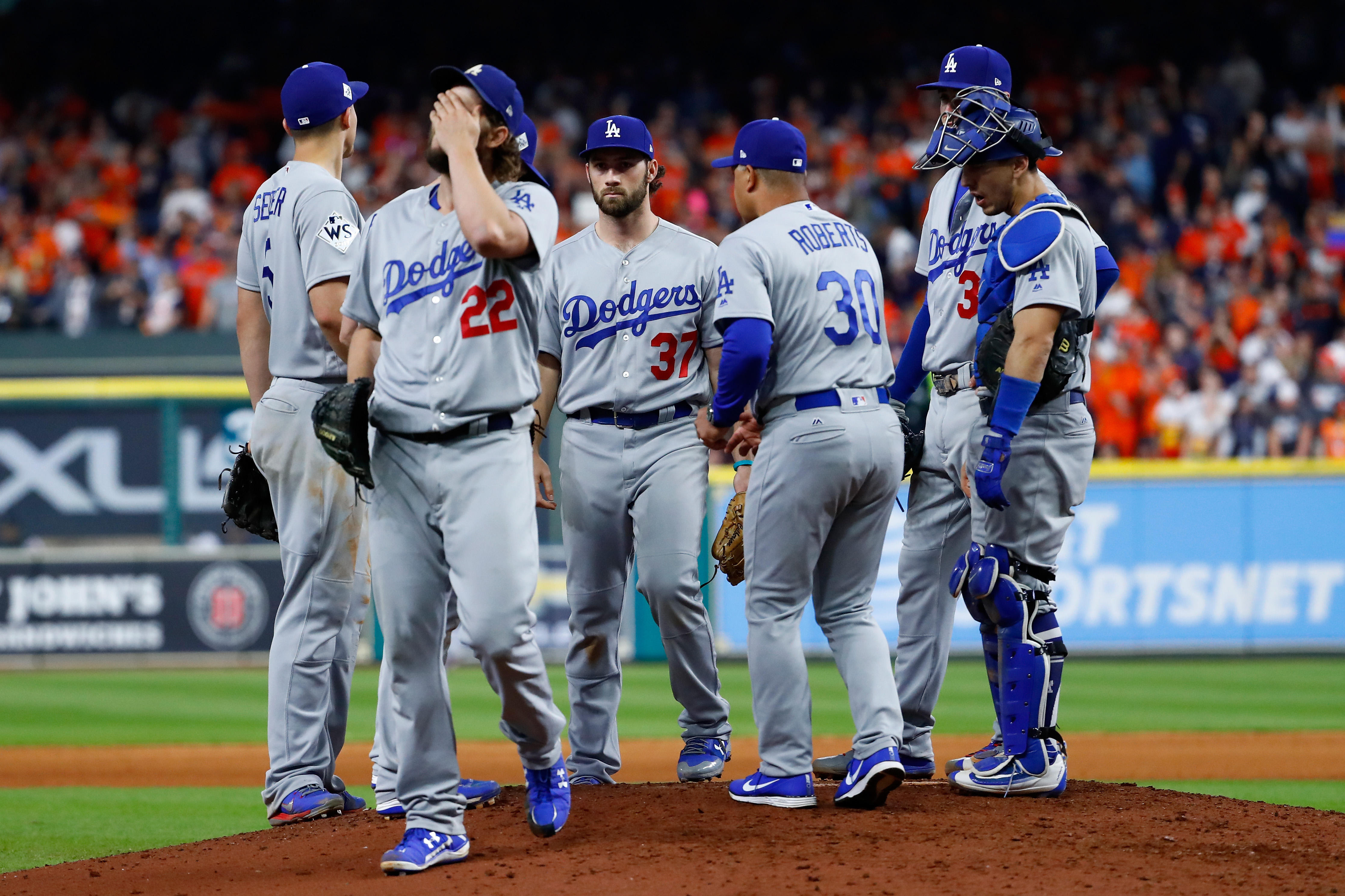 Houston Astros take World Series Game 5 as Los Angeles Dodgers Clayton  Kershaw crumbles - CBS News