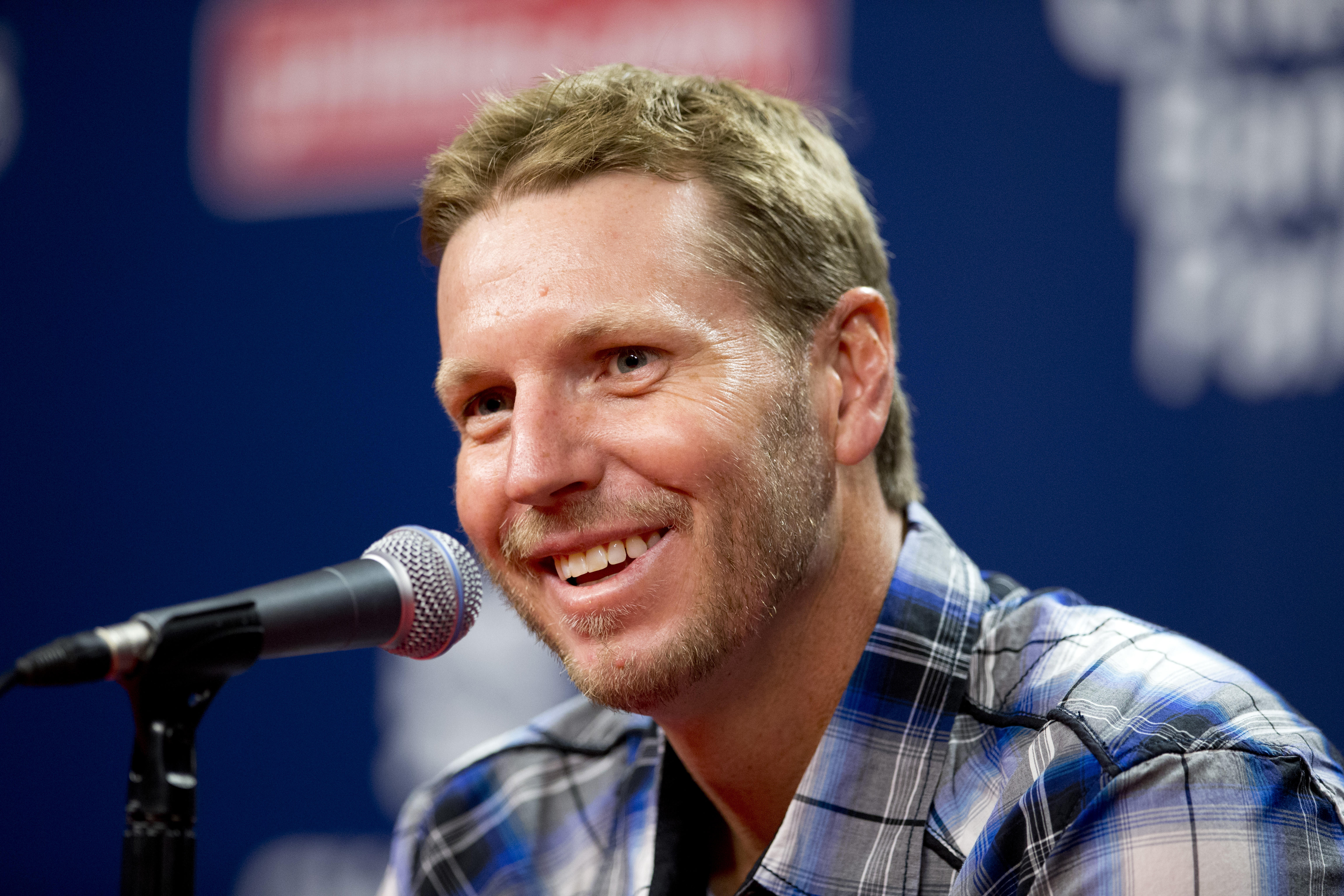 Roy Halladay's Wife Recalls Ex-MLB Pitcher's Struggles with Chronic Pain,  Drugs, News, Scores, Highlights, Stats, and Rumors