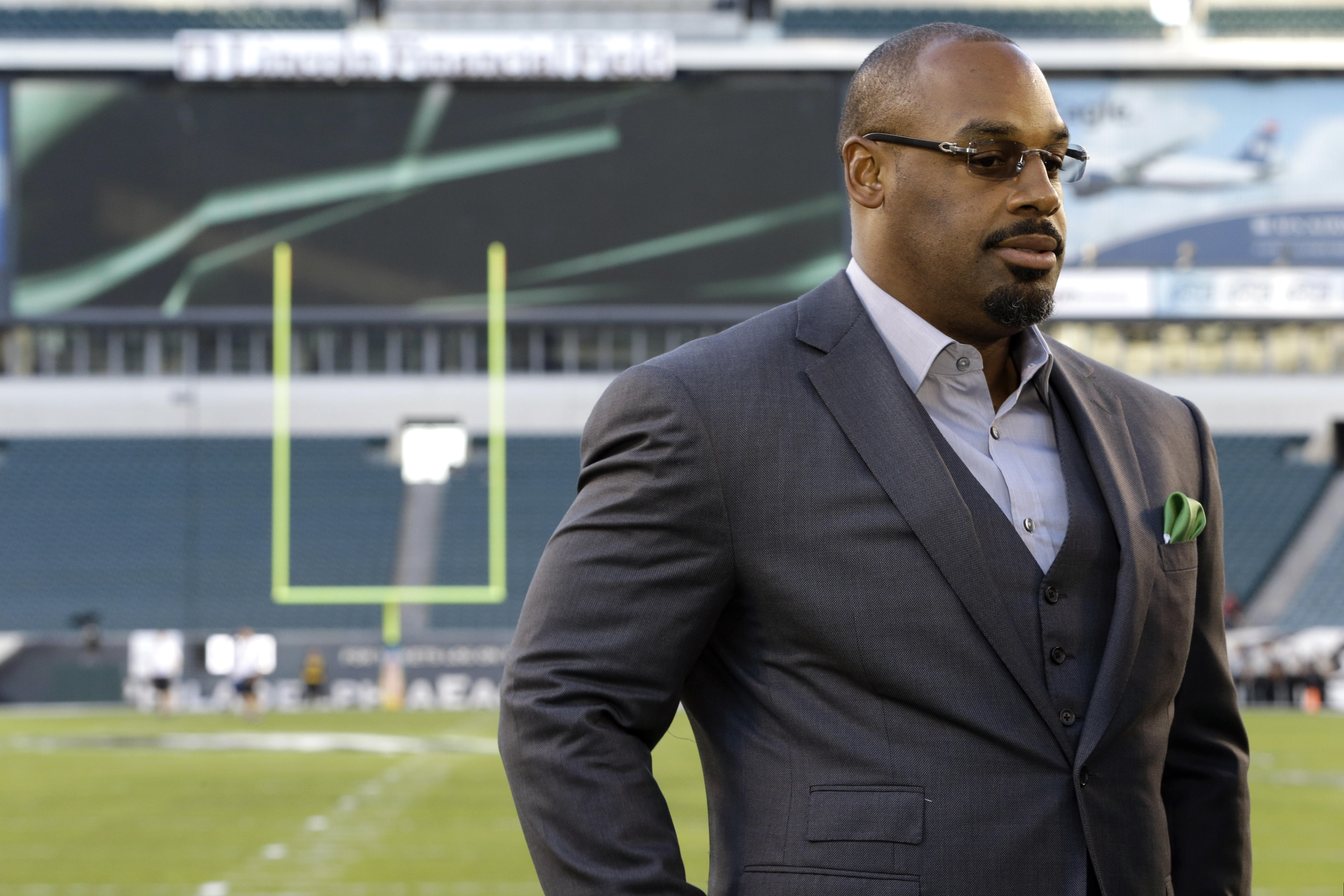 Ex-Viking Donovan McNabb out at ESPN after sexual misconduct