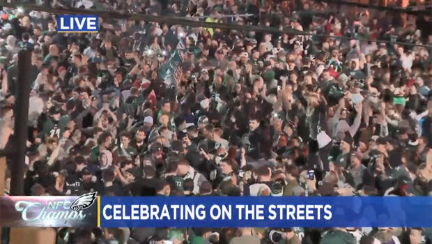 Greased poles in focus as Philly fans flock to streets after Eagles' win team trip to Super Bowl - CBS News