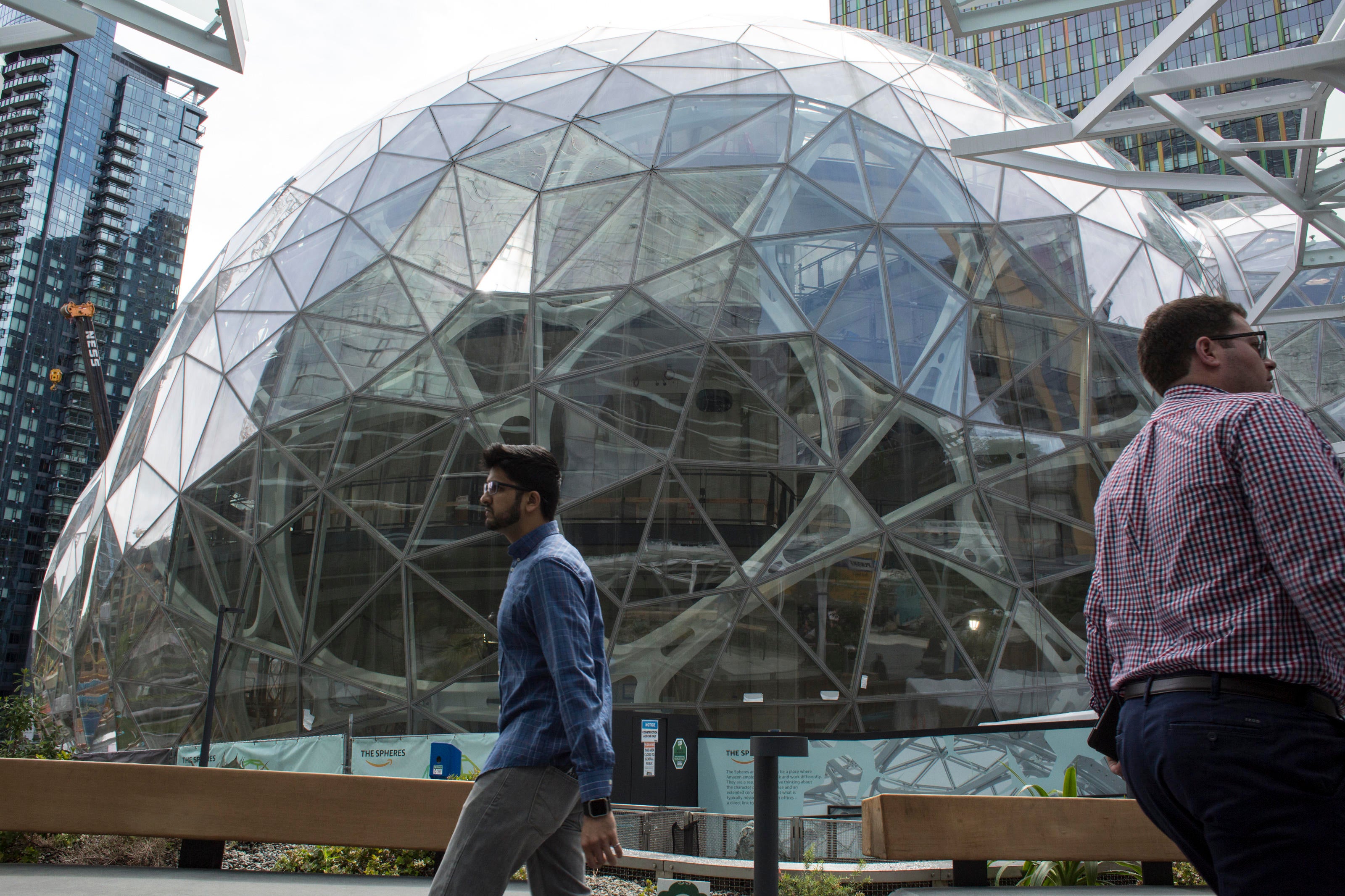 You Can T Be Afraid To Think Big Inside Amazon S Spheres Cbs News