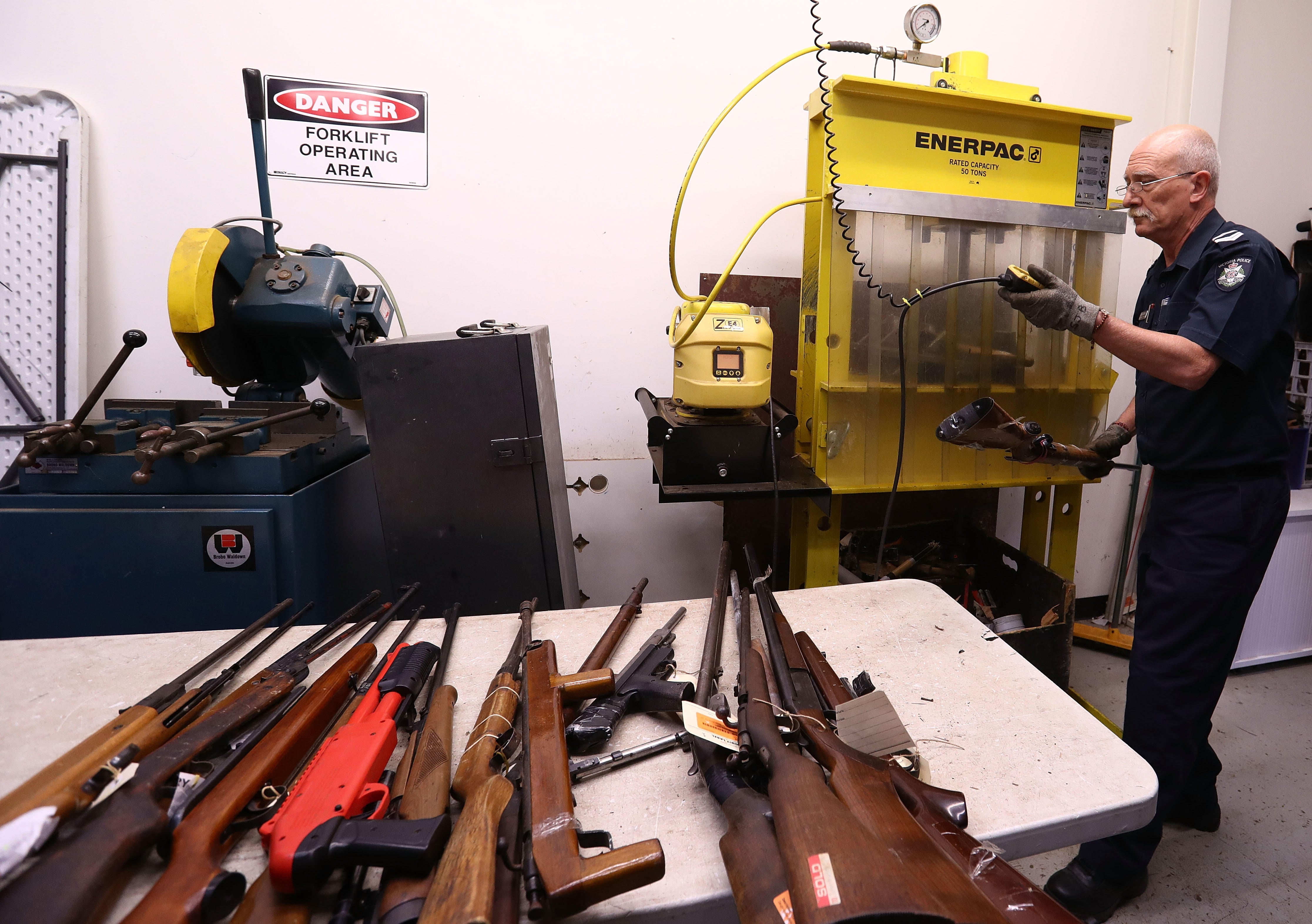 Australia guns amnesty nets thousands of illegal firearms banned since
