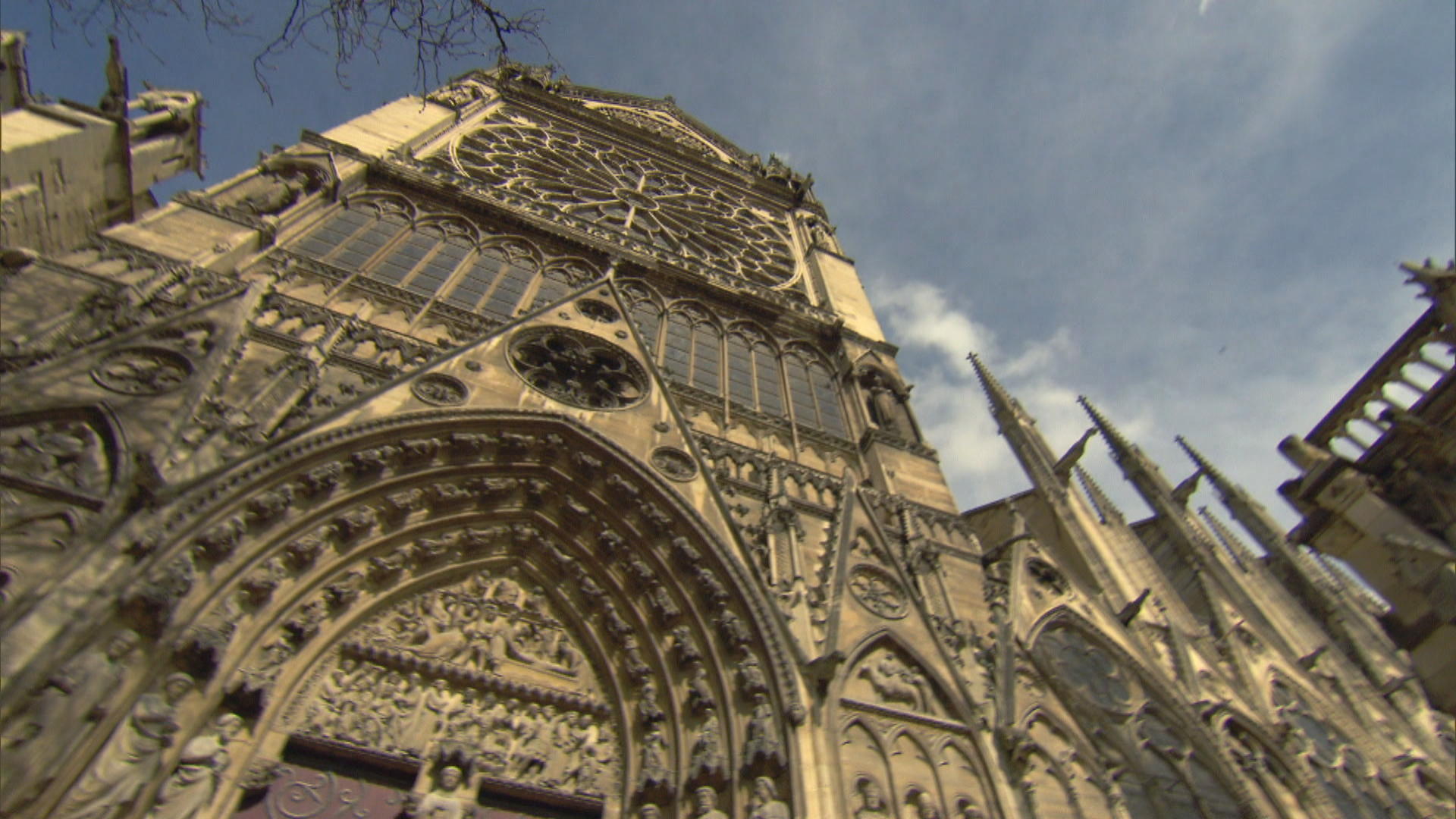 Paris's crumbling Notre-Dame Cathedral hopes wealthy Americans