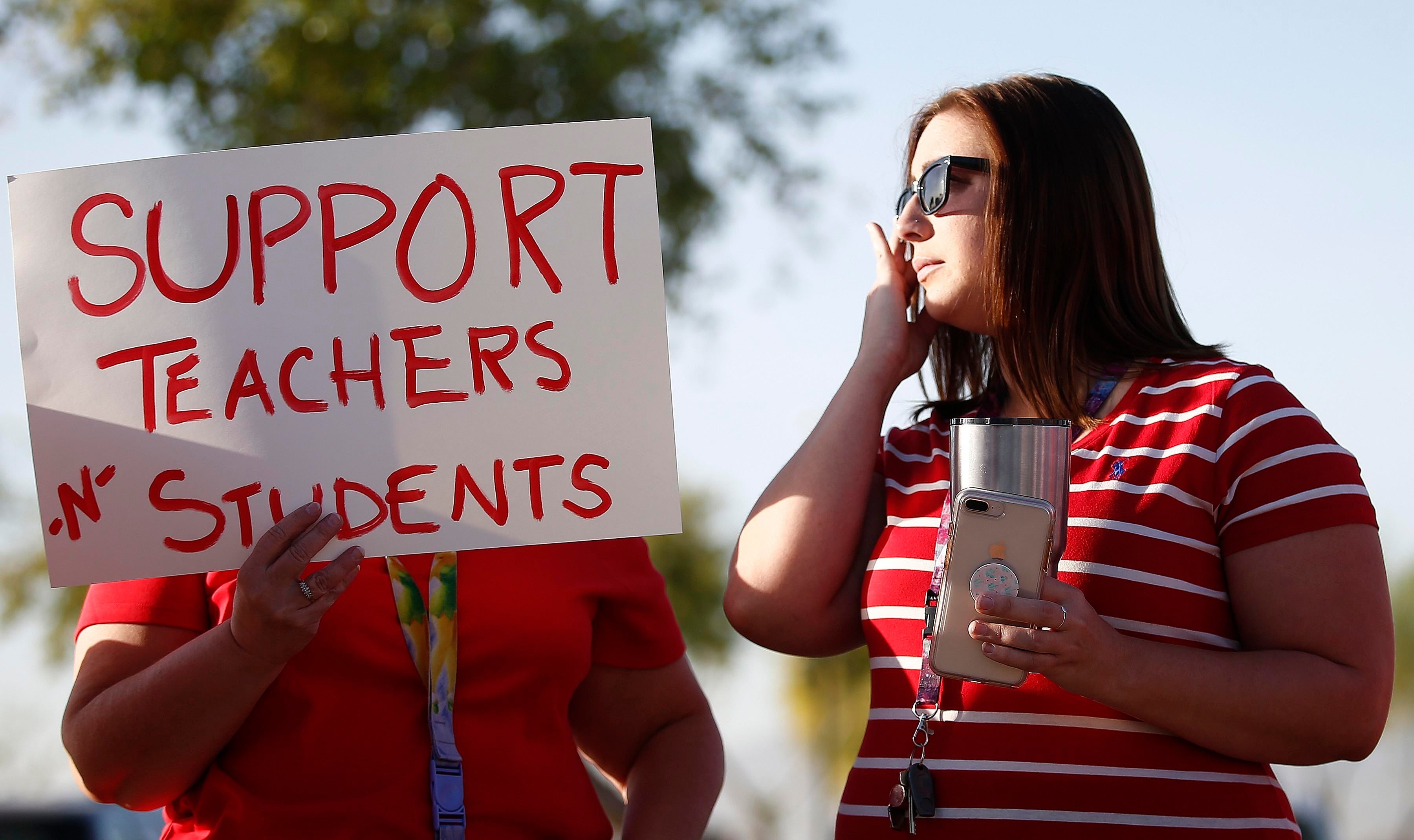 Arizona Governor Proposes 20 Percent Teacher Pay Raise By 2020 Amid ...