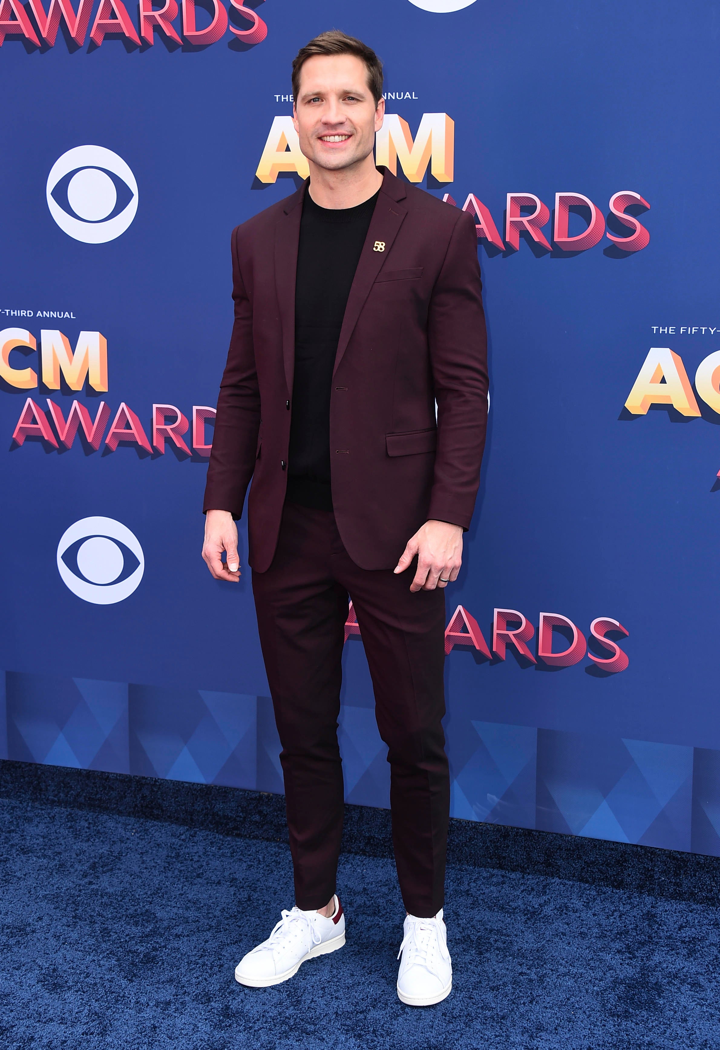 Walker Hayes’ newborn daughter dies after birth - CBS News