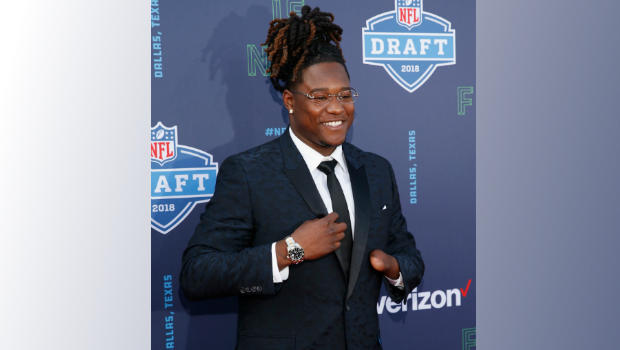 How Shaquem Griffin Works to Stay in the NFL With One Hand - WSJ