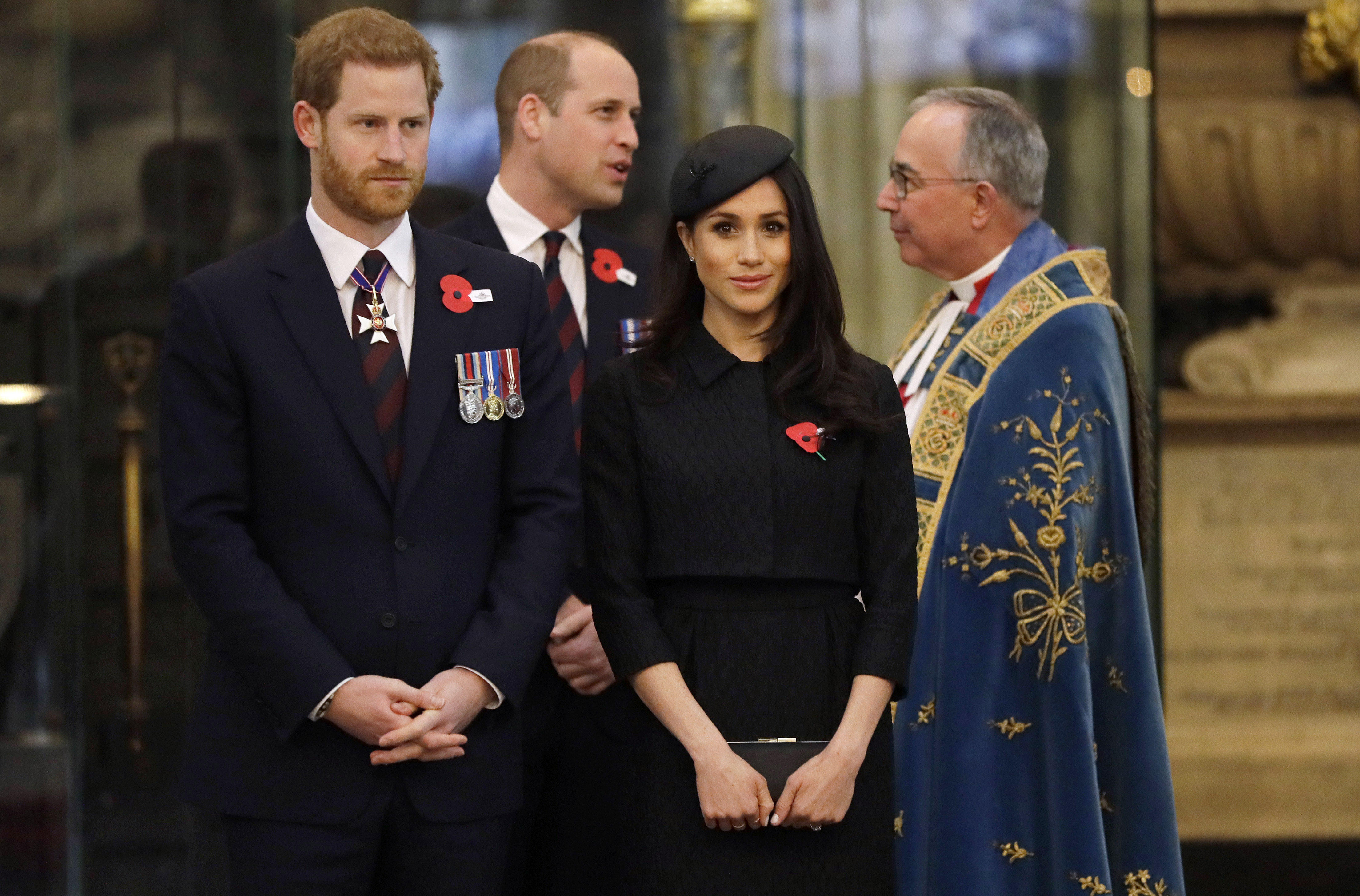 Who will walk Meghan Markle down the aisle at royal wedding? - CBS News
