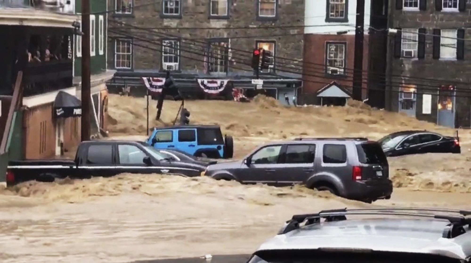 Ellicott City, Maryland flooding: Dangerous flood waters hit city still recovering from 2016 flood - CBS News
