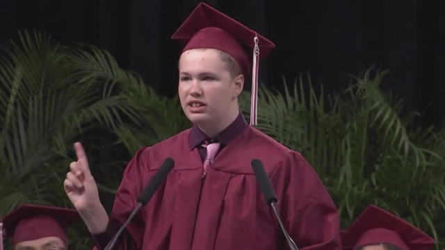 Autistic teen who is usually nonverbal gives powerful speech at high ...