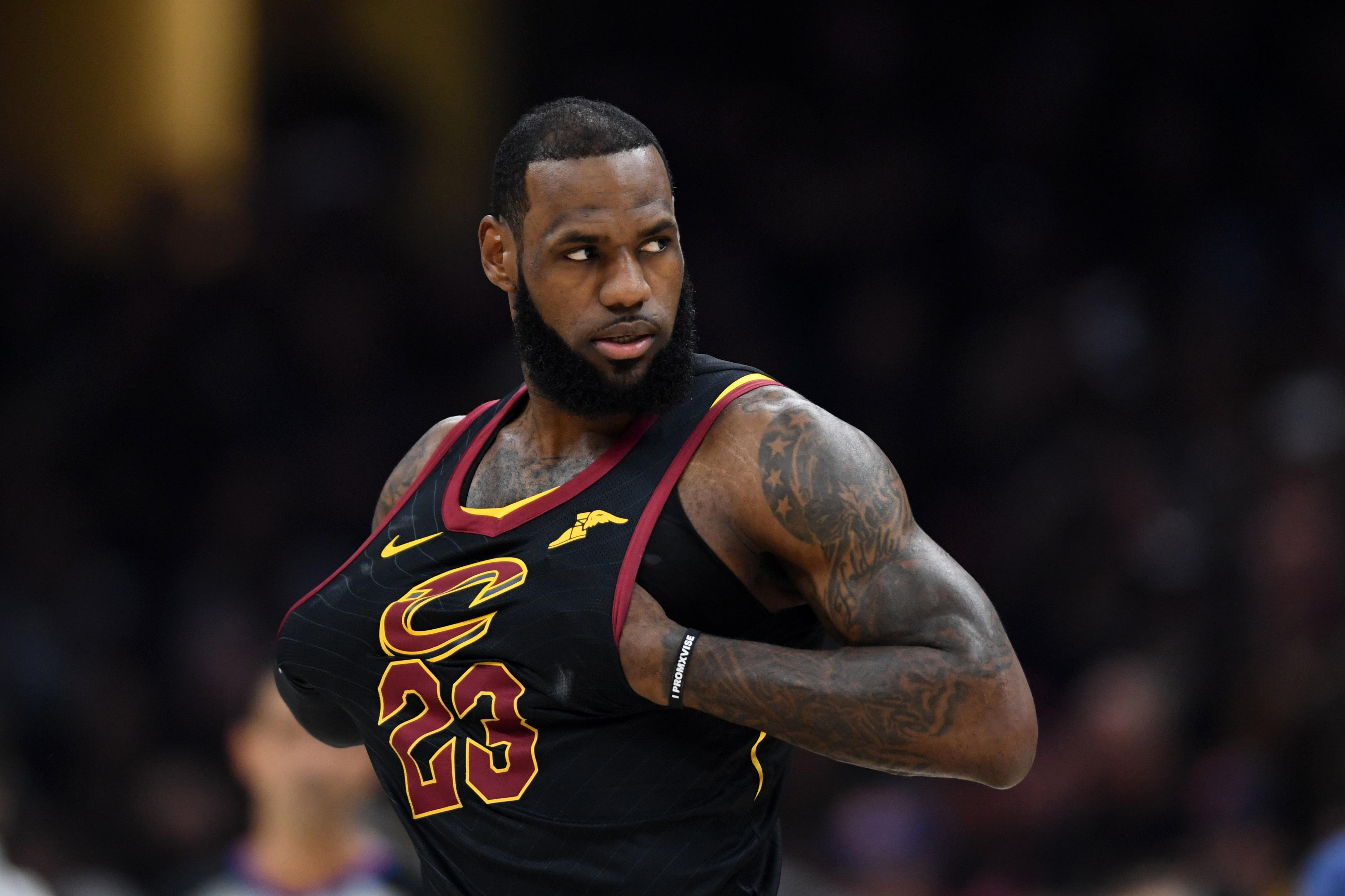 LeBron James Lakers land 4-year, $154 million contract today, management company says; LeBron James jersey number 23 for Lakers currently assigned to Gary Payton II