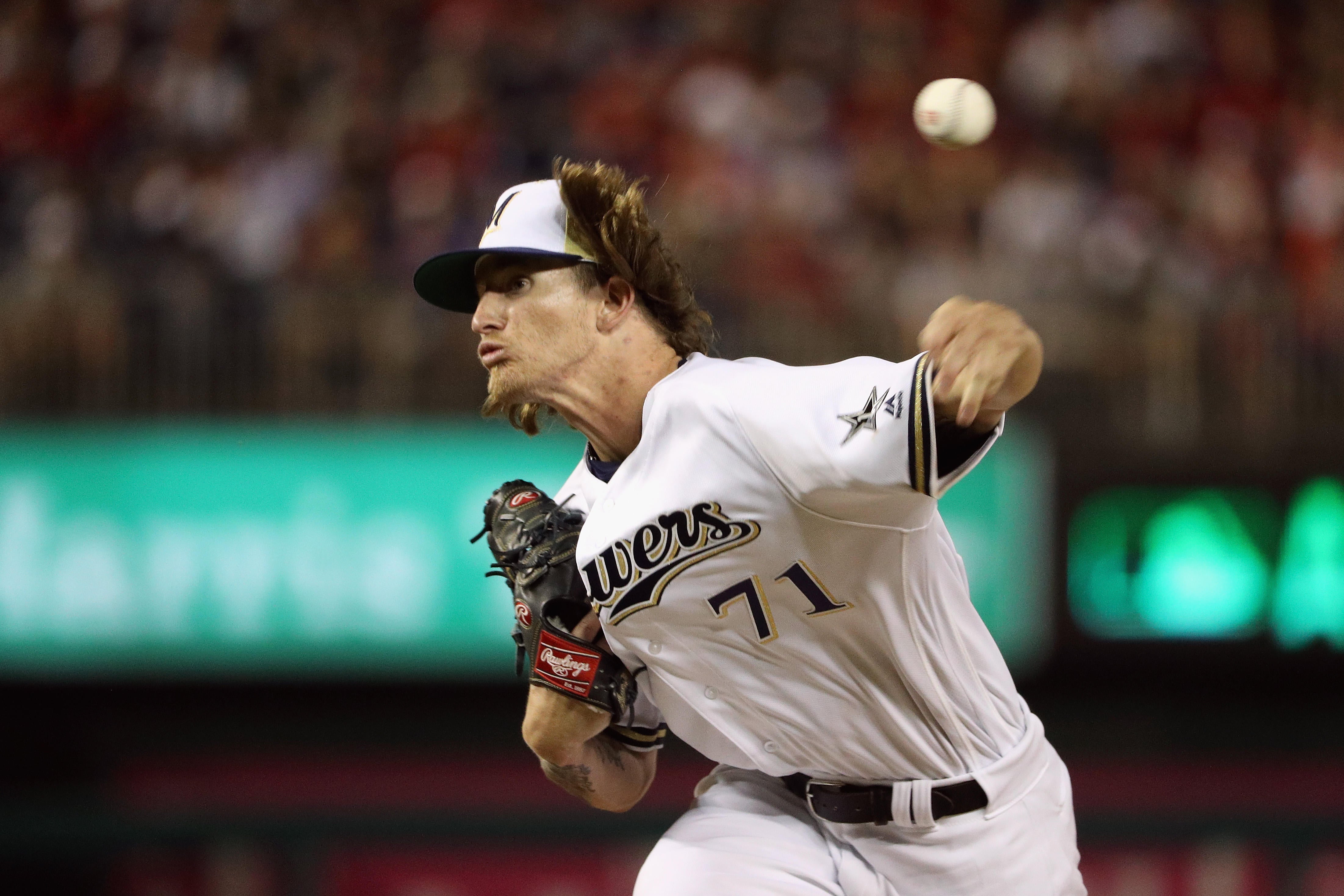 Josh Hader cheered by fans in first games since old tweets surfaced