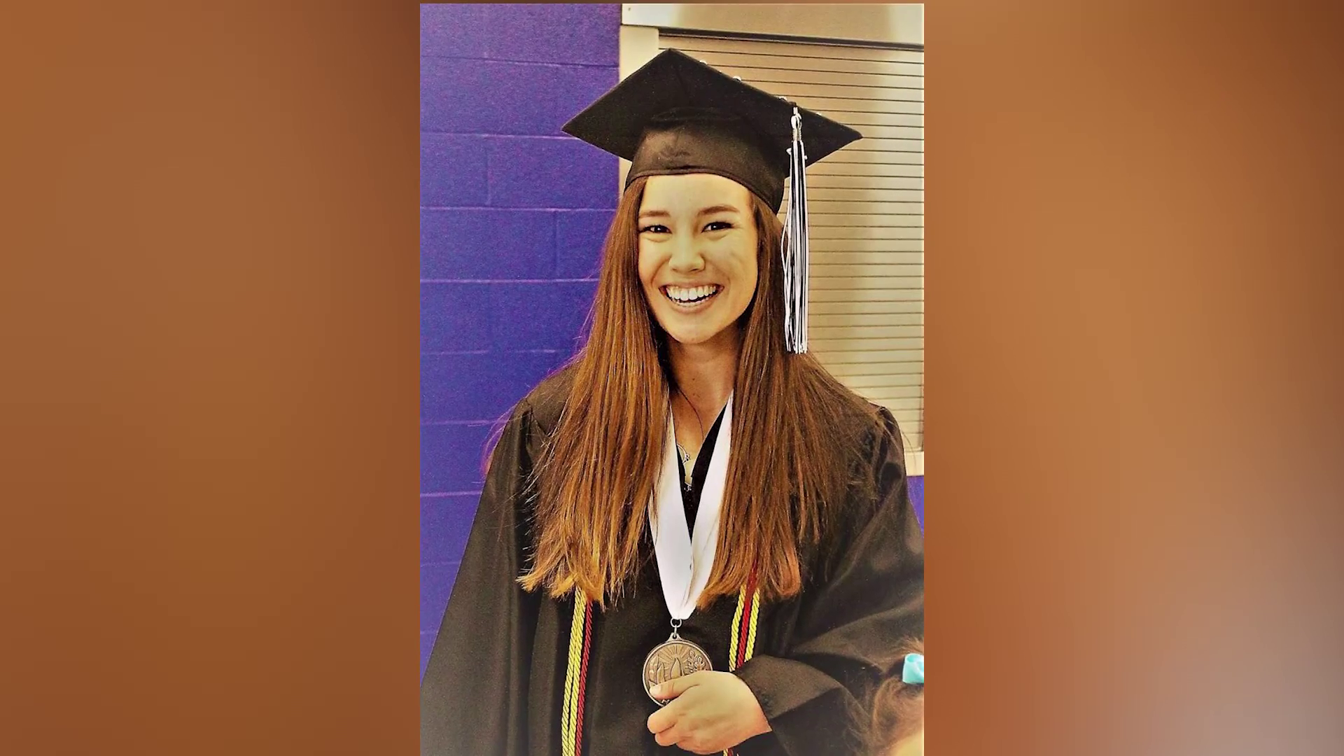 Mollie Tibbetts Case Mother Of Missing Iowa Woman Recounts Last Text She Sent To Daughter Cbs 3569